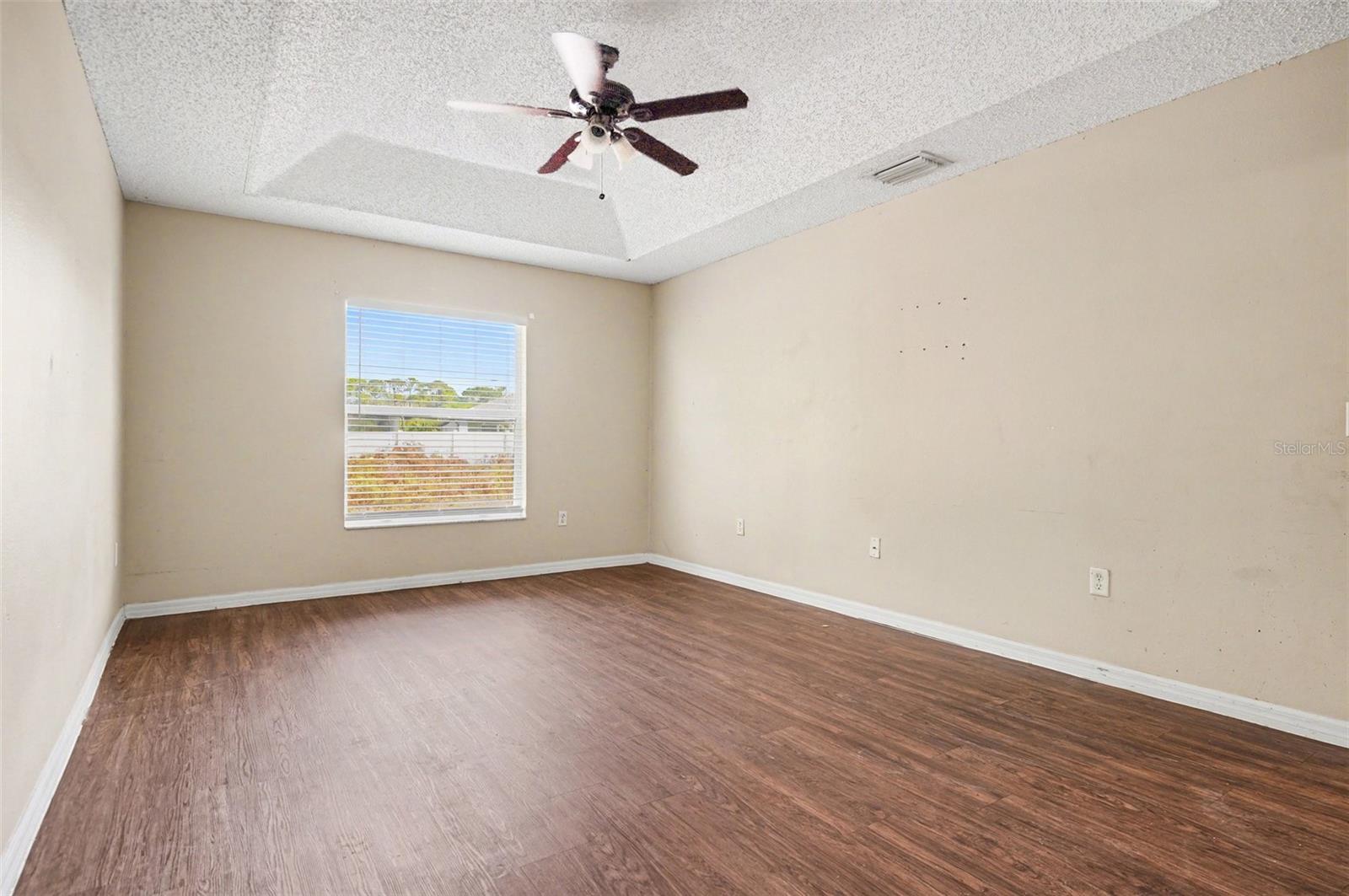 Image 14 of 25 For 489 Freeman Road Nw