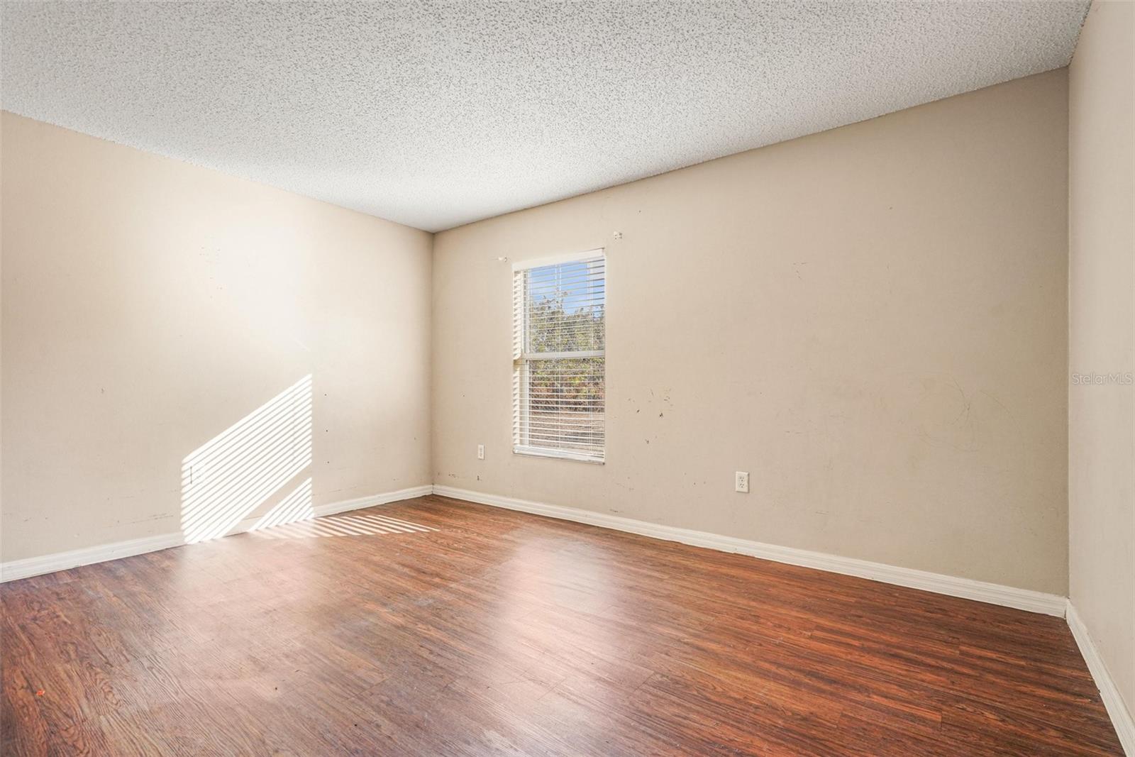 Image 16 of 25 For 489 Freeman Road Nw