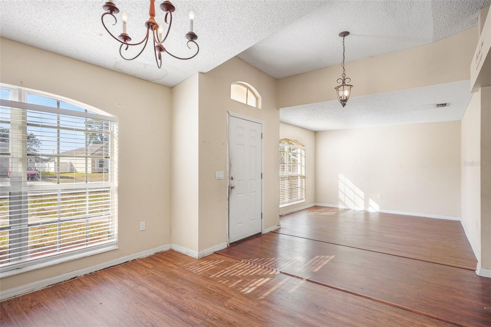 Image 3 of 25 For 489 Freeman Road Nw