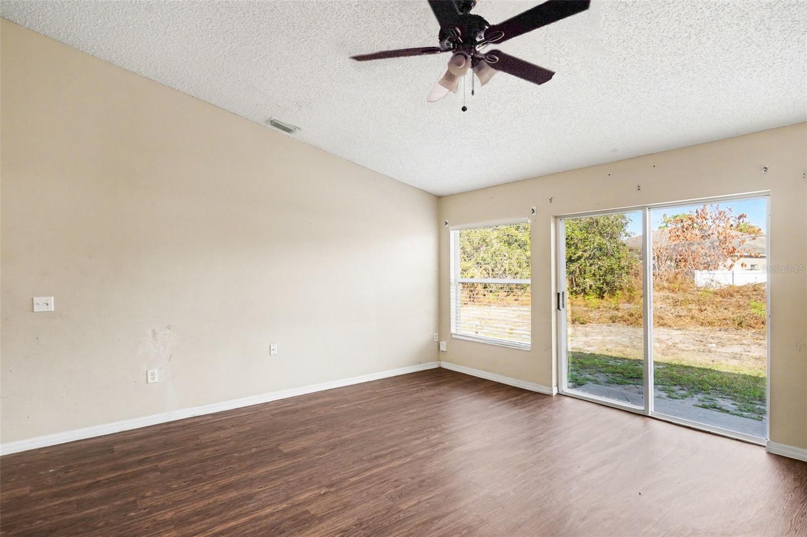 Image 6 of 25 For 489 Freeman Road Nw