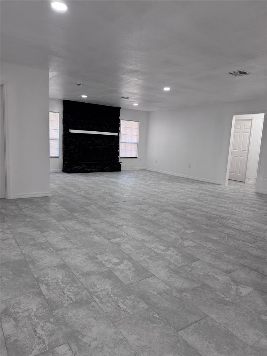 Image 12 of 68 For 9910 Canterbury Drive