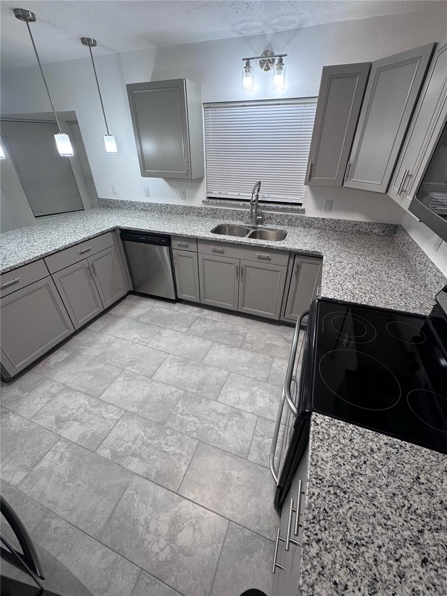 Image 15 of 68 For 9910 Canterbury Drive