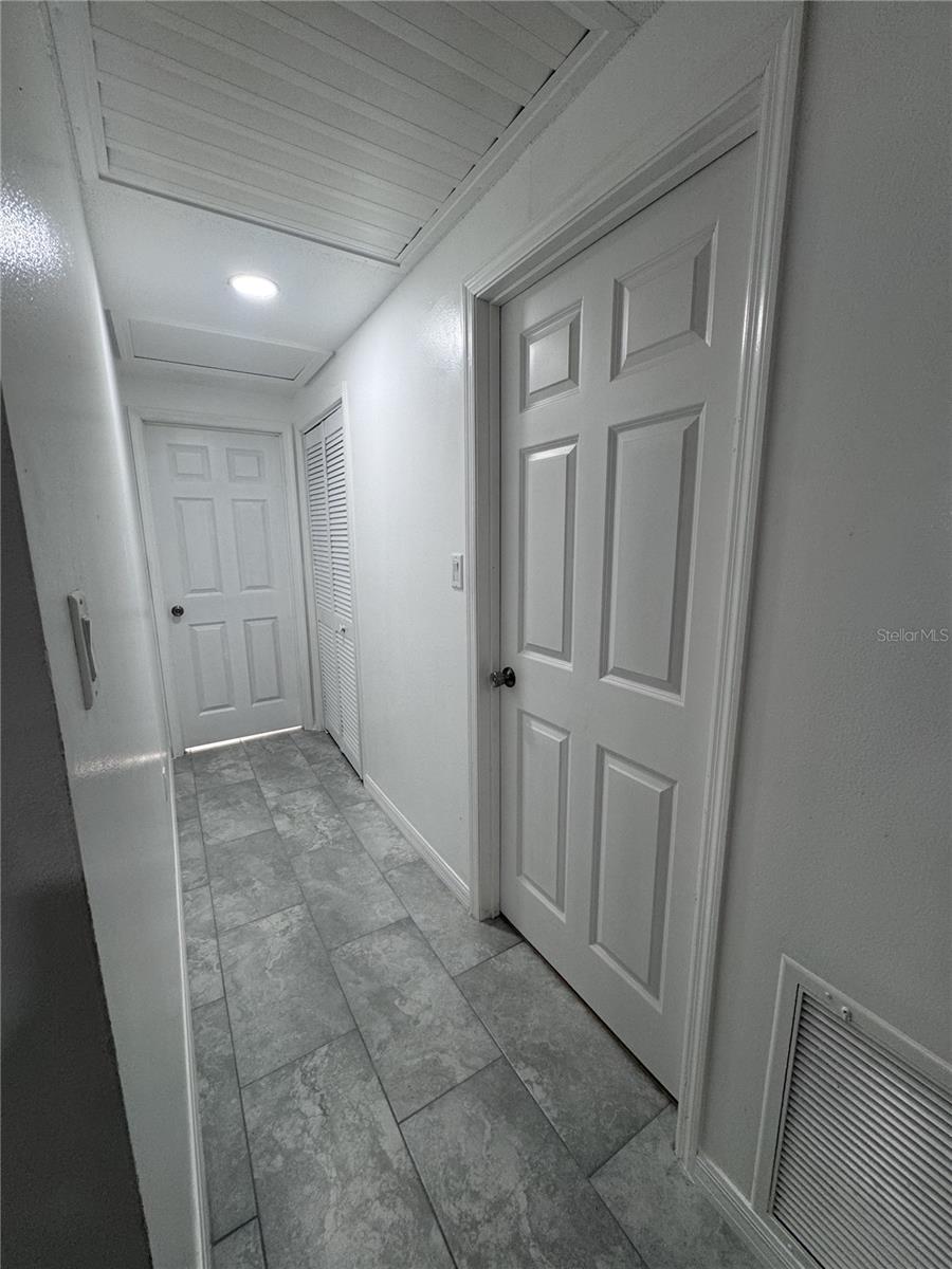 Image 22 of 68 For 9910 Canterbury Drive