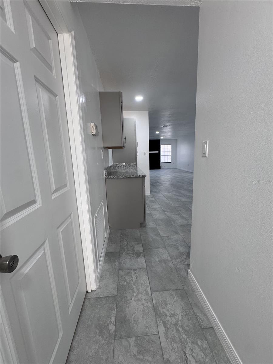 Image 24 of 68 For 9910 Canterbury Drive