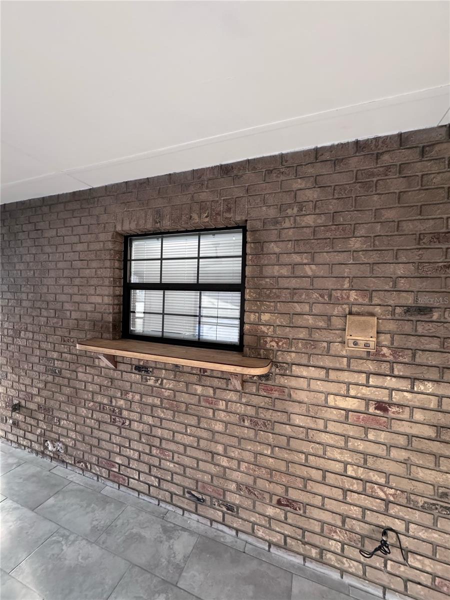 Image 33 of 68 For 9910 Canterbury Drive