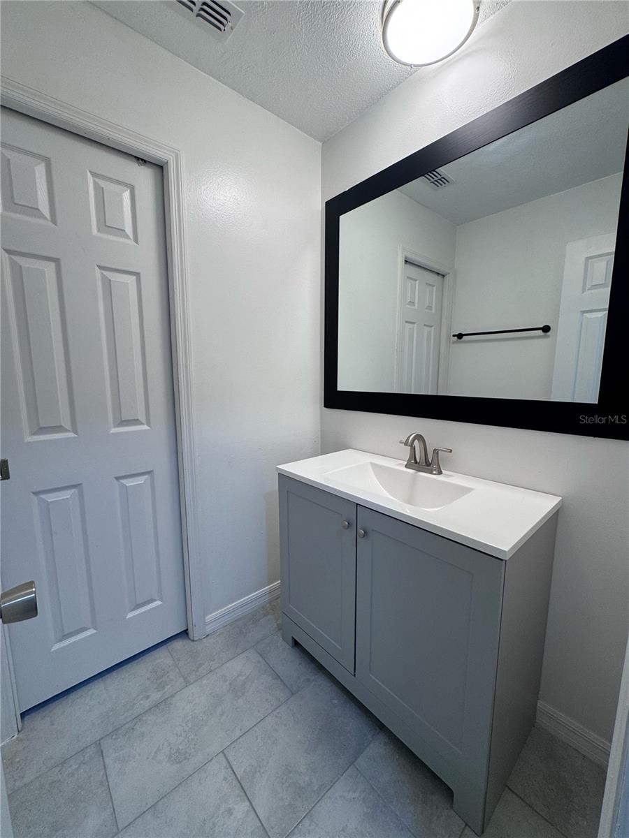 Image 40 of 68 For 9910 Canterbury Drive