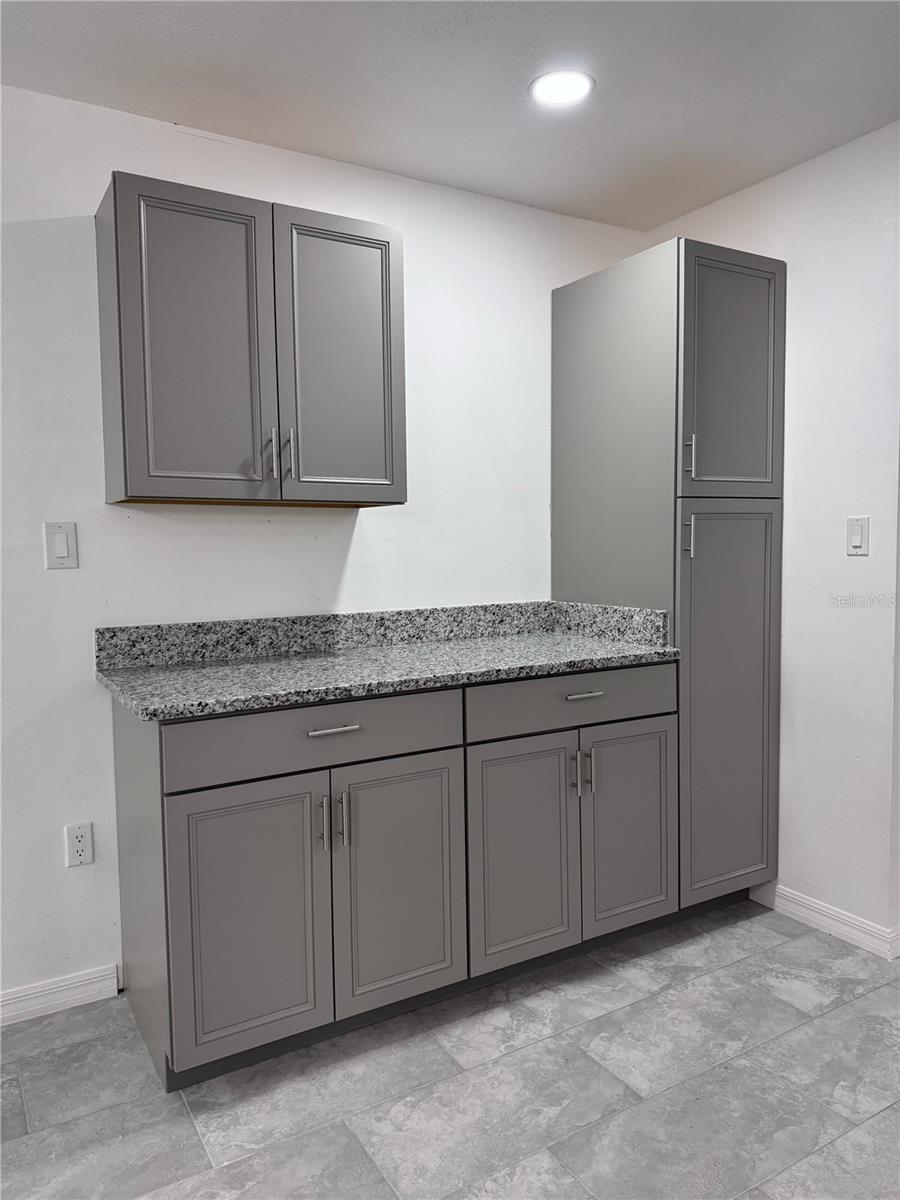 Image 43 of 68 For 9910 Canterbury Drive