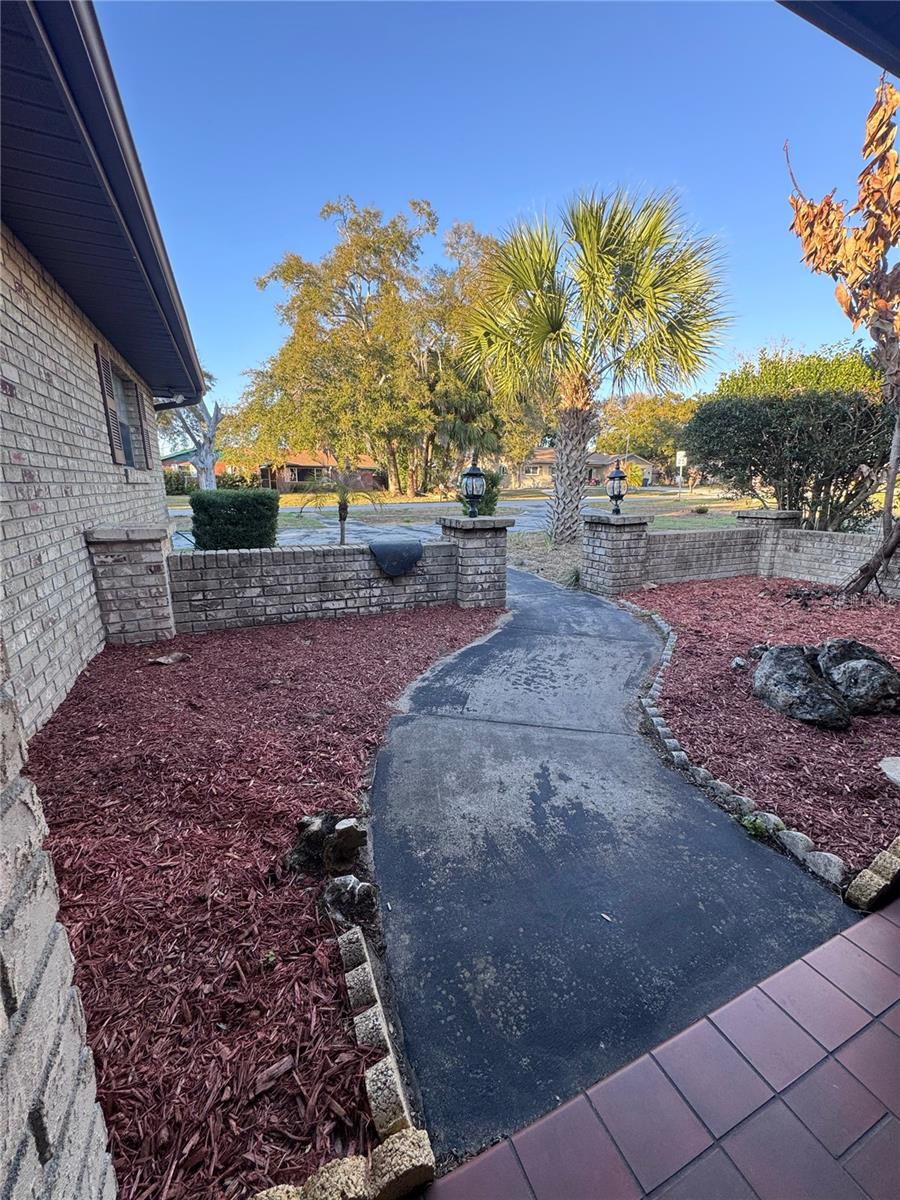 Image 6 of 68 For 9910 Canterbury Drive