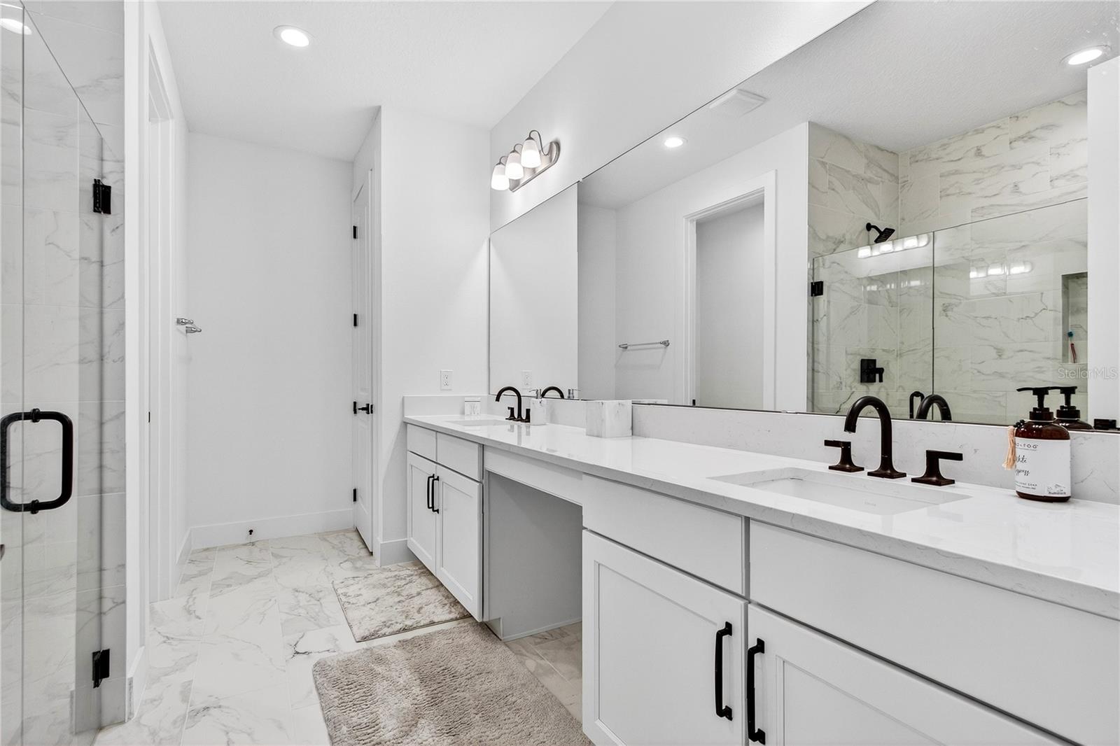 Image 16 of 70 For 3441 Bluff Oak