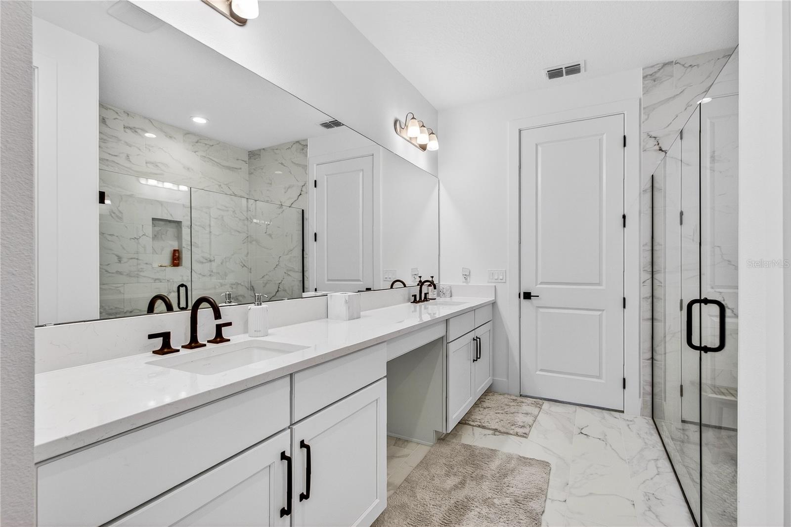 Image 18 of 70 For 3441 Bluff Oak