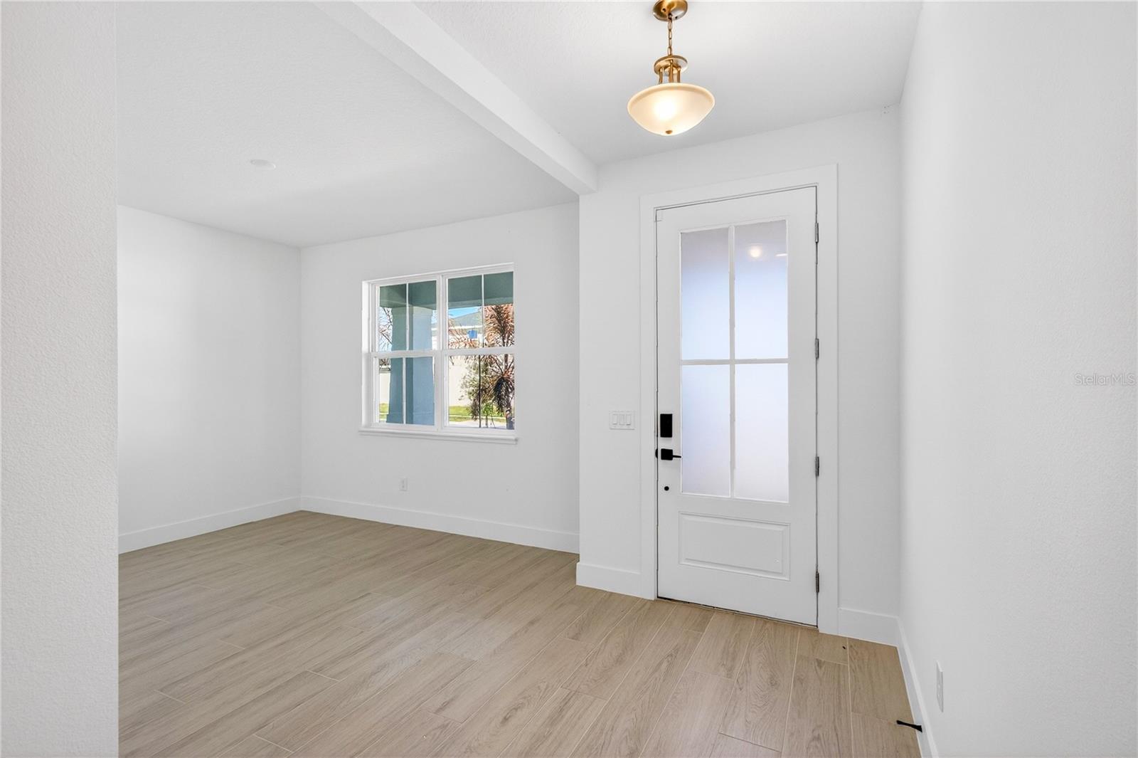 Image 3 of 70 For 3441 Bluff Oak