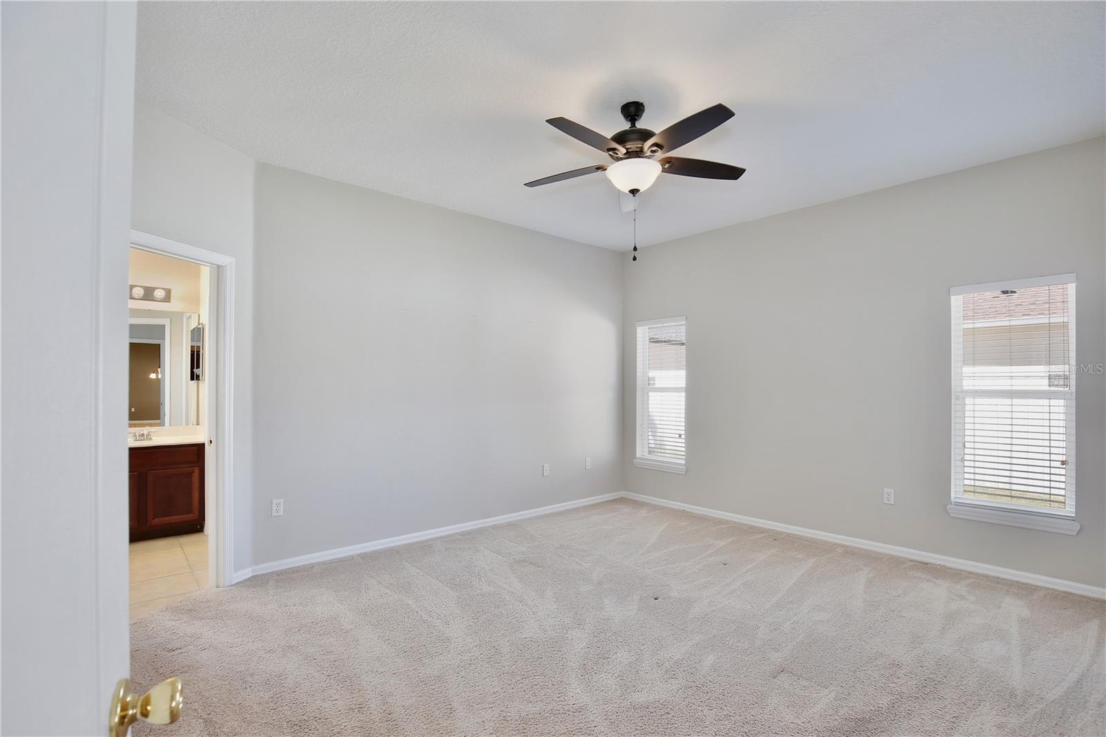 Image 11 of 37 For 3860 Siskin Drive