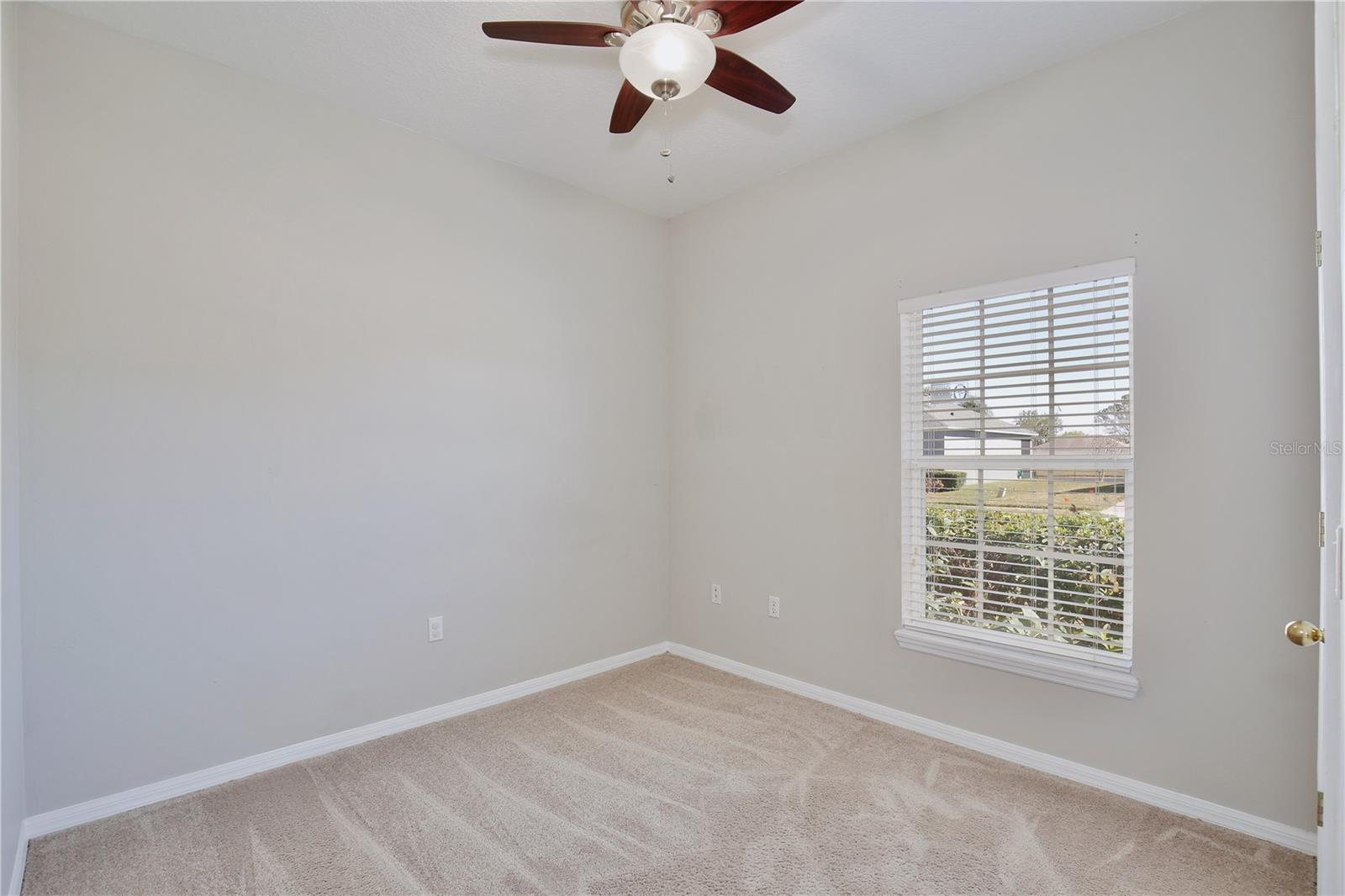 Image 15 of 37 For 3860 Siskin Drive