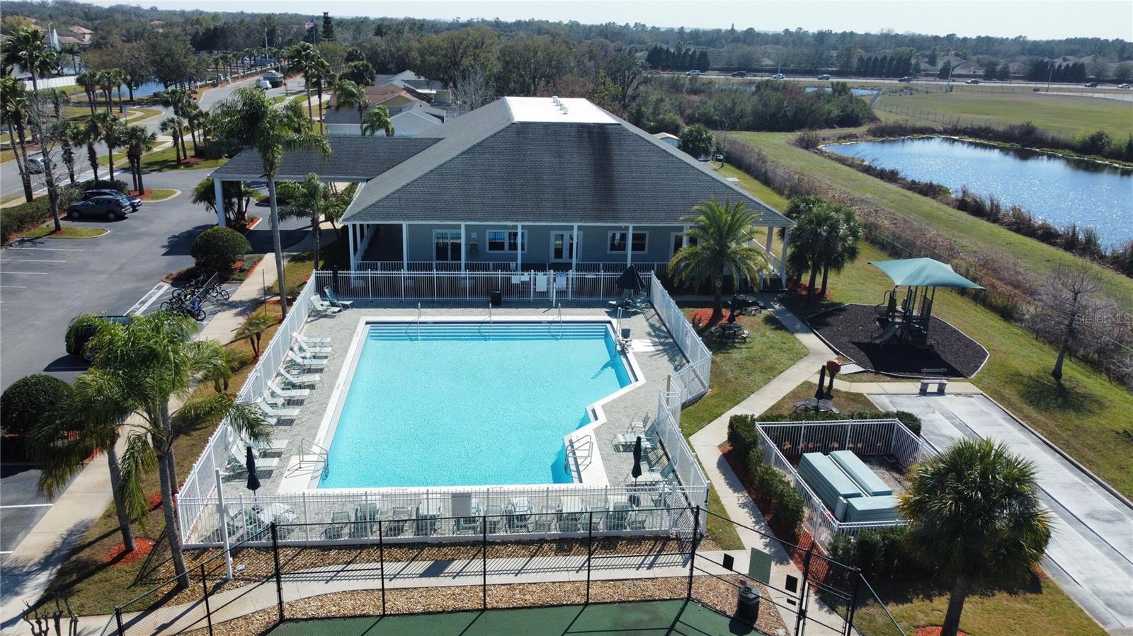 Image 28 of 37 For 3860 Siskin Drive