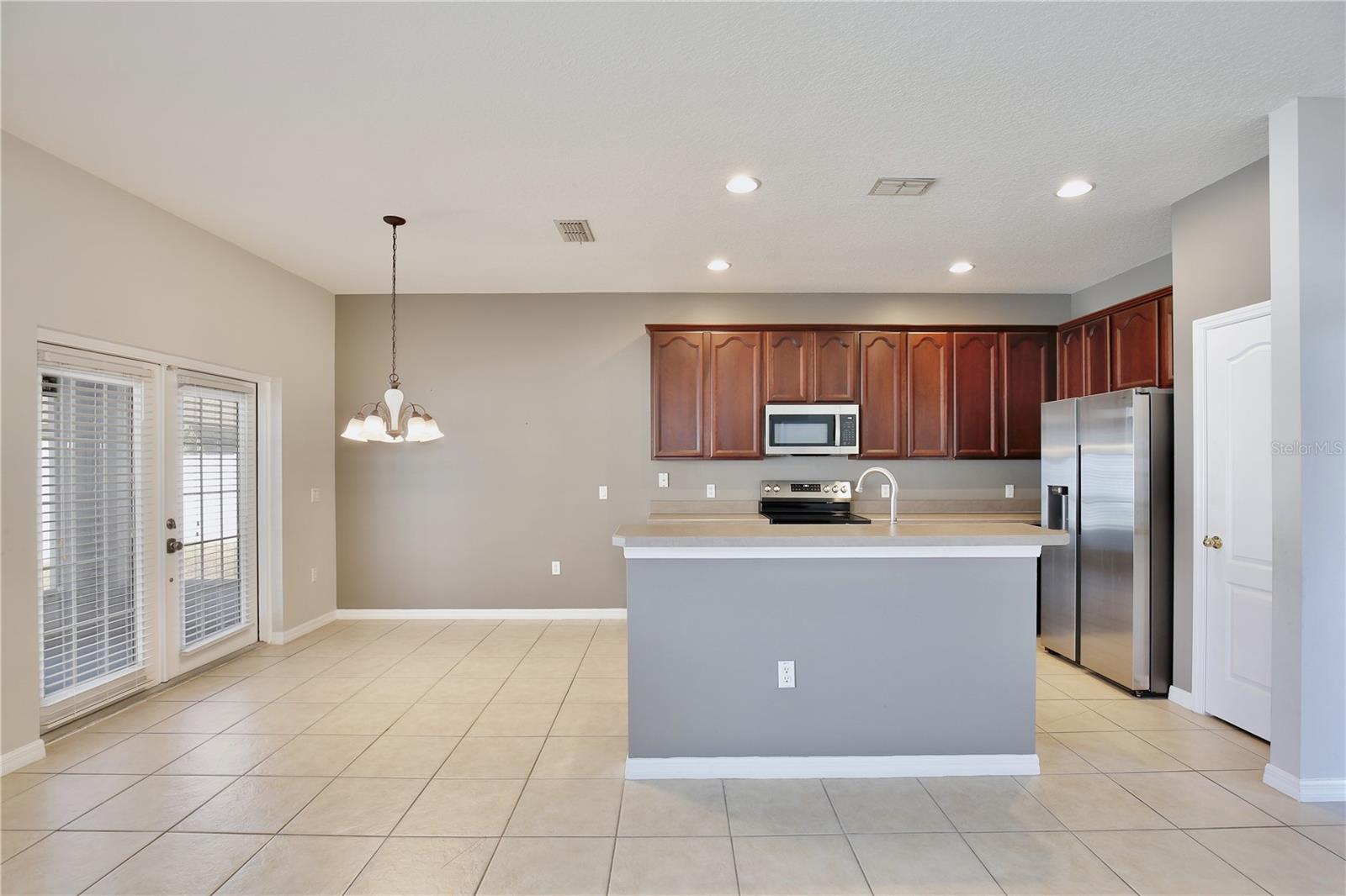 Image 8 of 37 For 3860 Siskin Drive