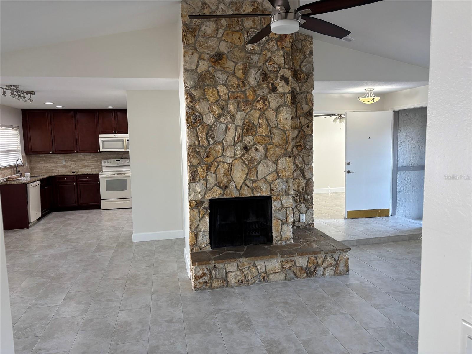 Image 3 of 15 For 1813 Cheryl Drive