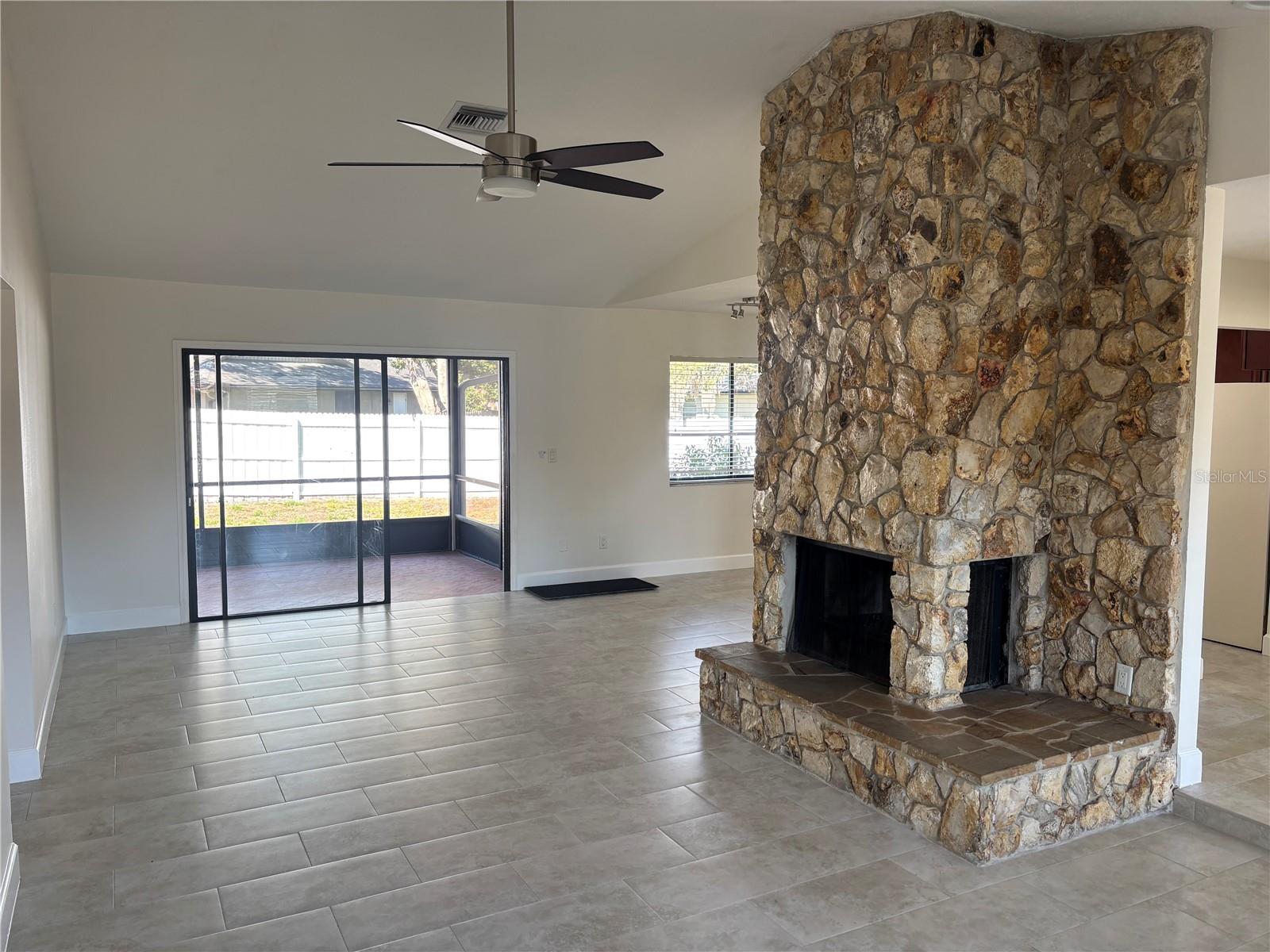 Image 4 of 15 For 1813 Cheryl Drive