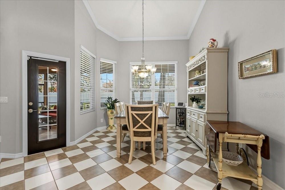 Image 19 of 70 For 857 Kingsbridge Drive