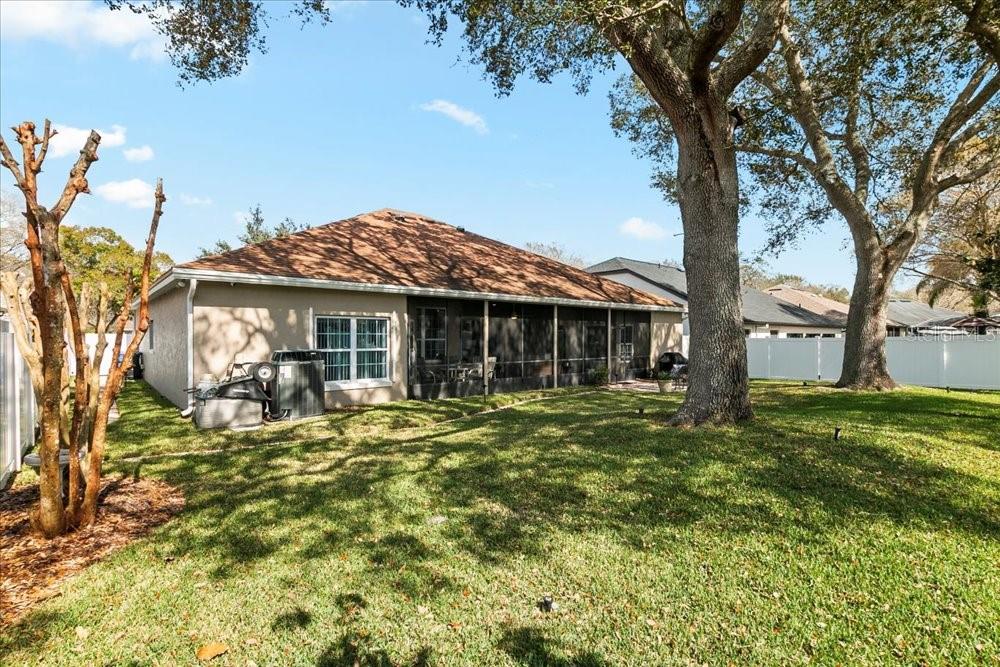 Image 24 of 70 For 857 Kingsbridge Drive