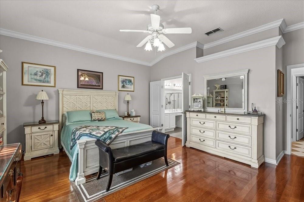 Image 37 of 70 For 857 Kingsbridge Drive