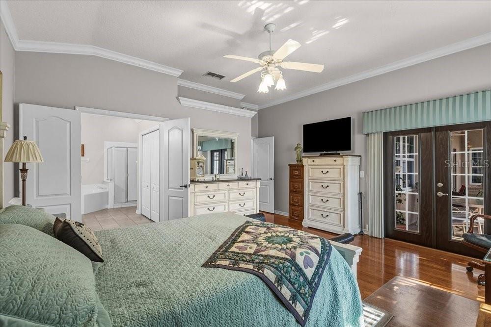 Image 39 of 70 For 857 Kingsbridge Drive