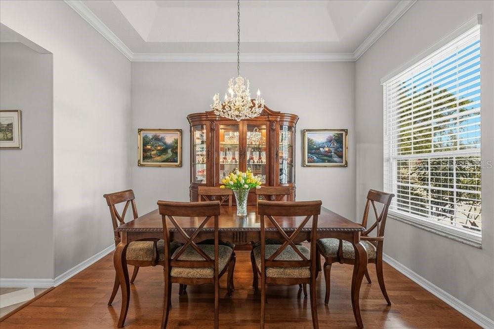 Image 8 of 70 For 857 Kingsbridge Drive