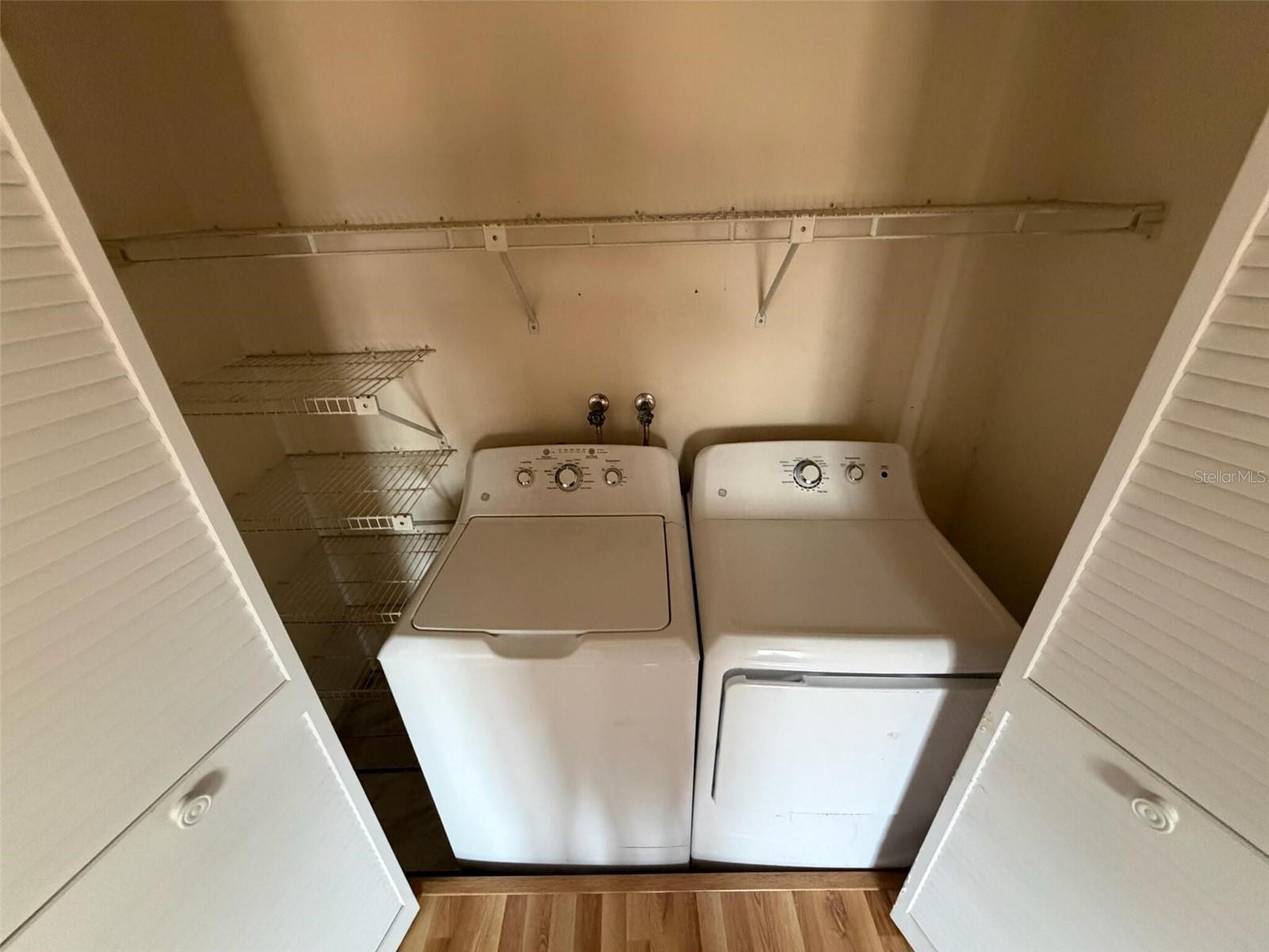 Listing photo id 14 for 6408 Pine Meadows Drive