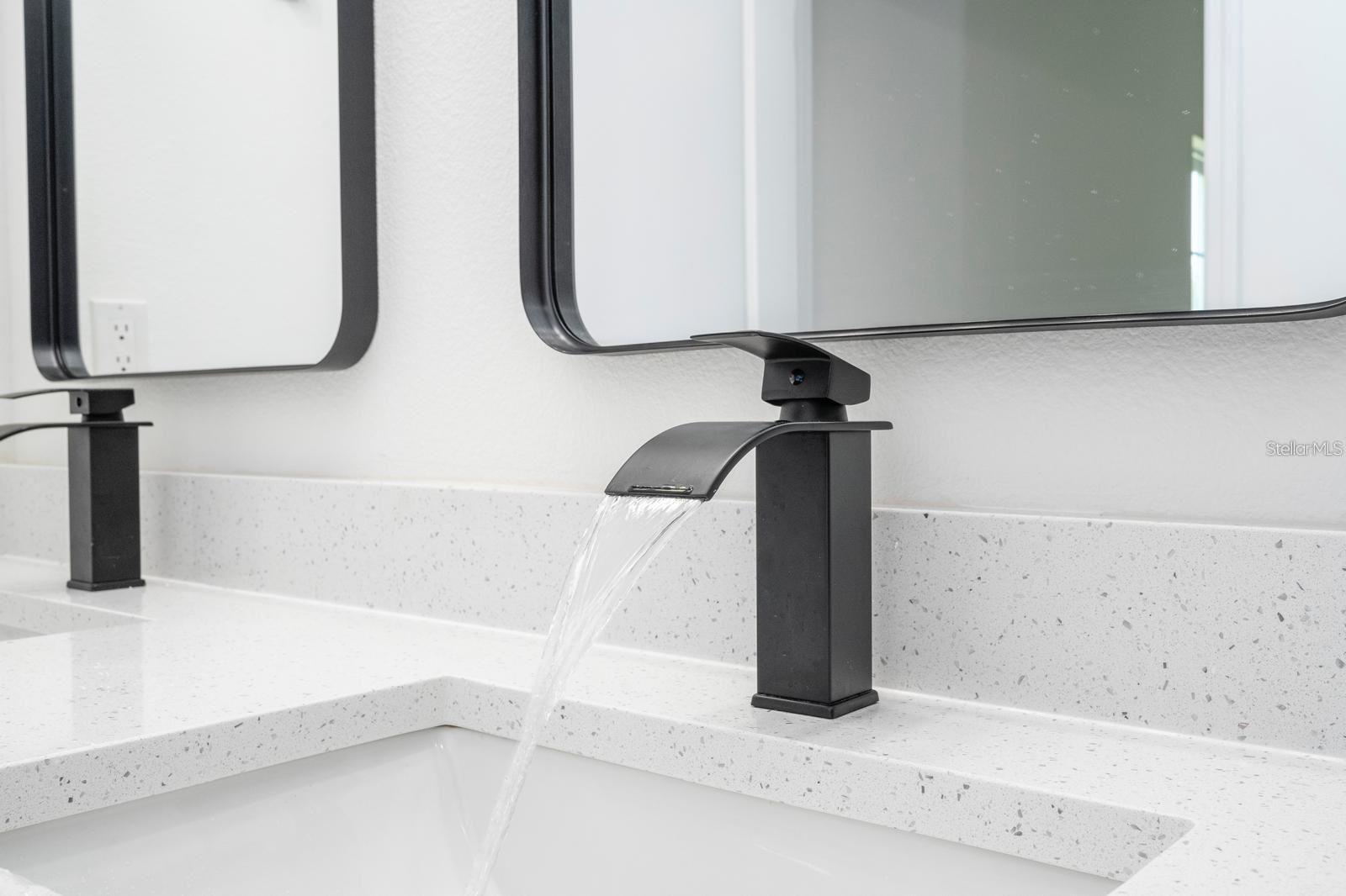 Image 14 of 39 For 3211 128th Street Road