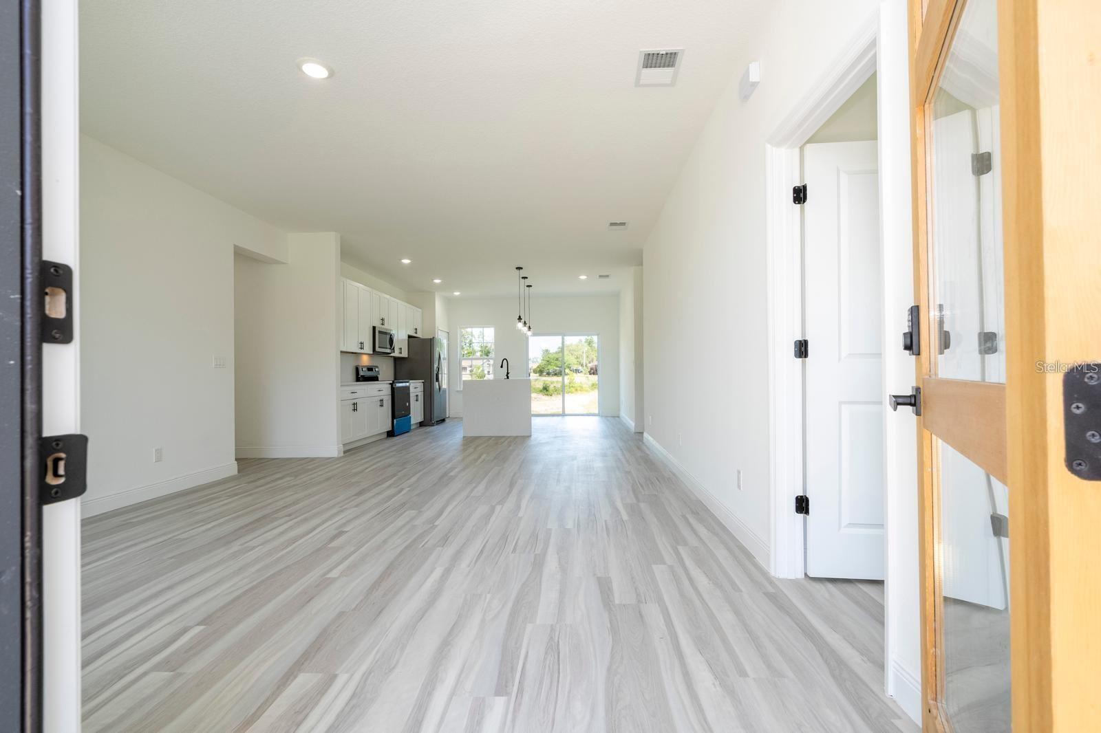 Image 21 of 39 For 3211 128th Street Road