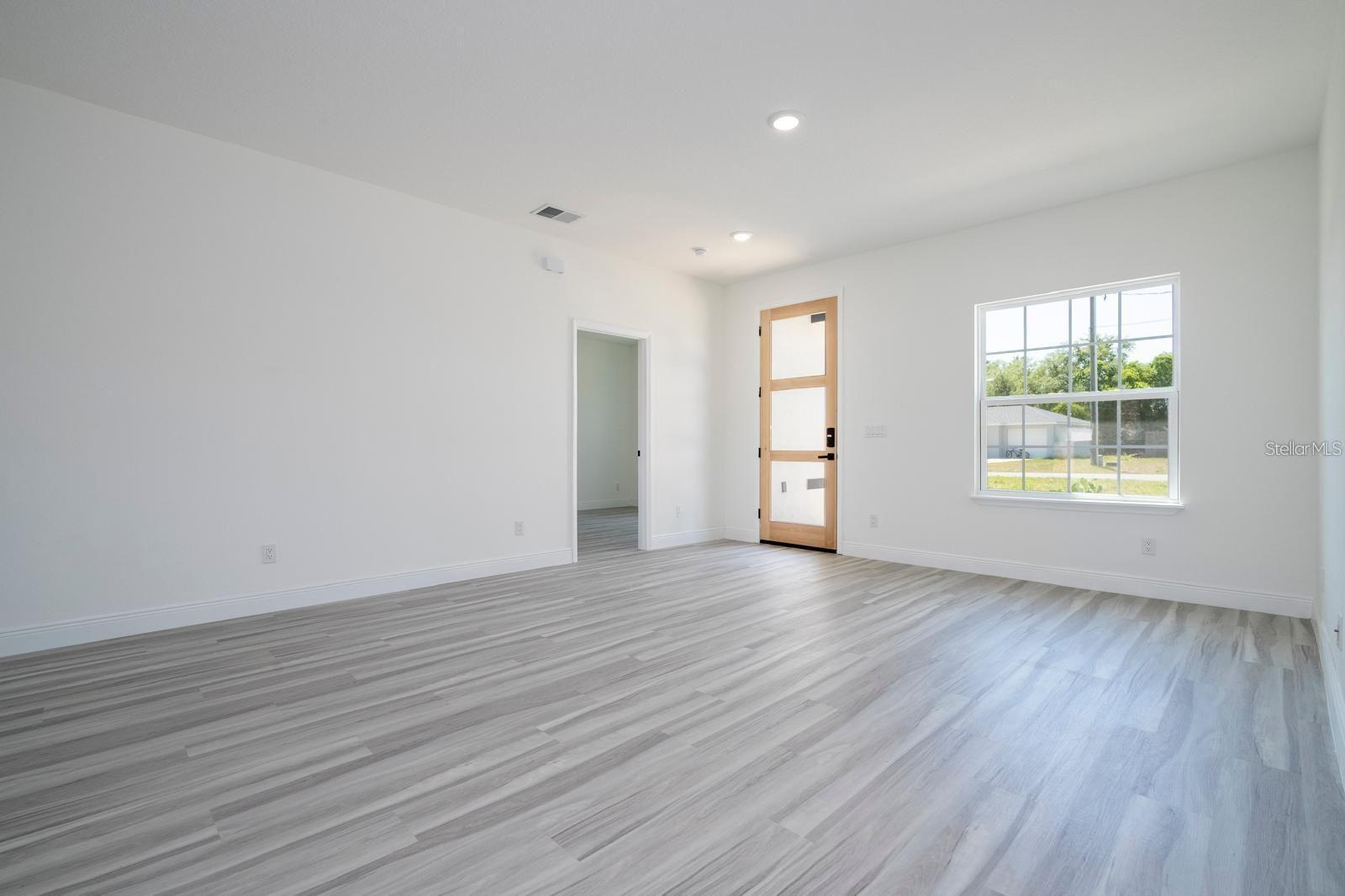 Image 24 of 39 For 3211 128th Street Road