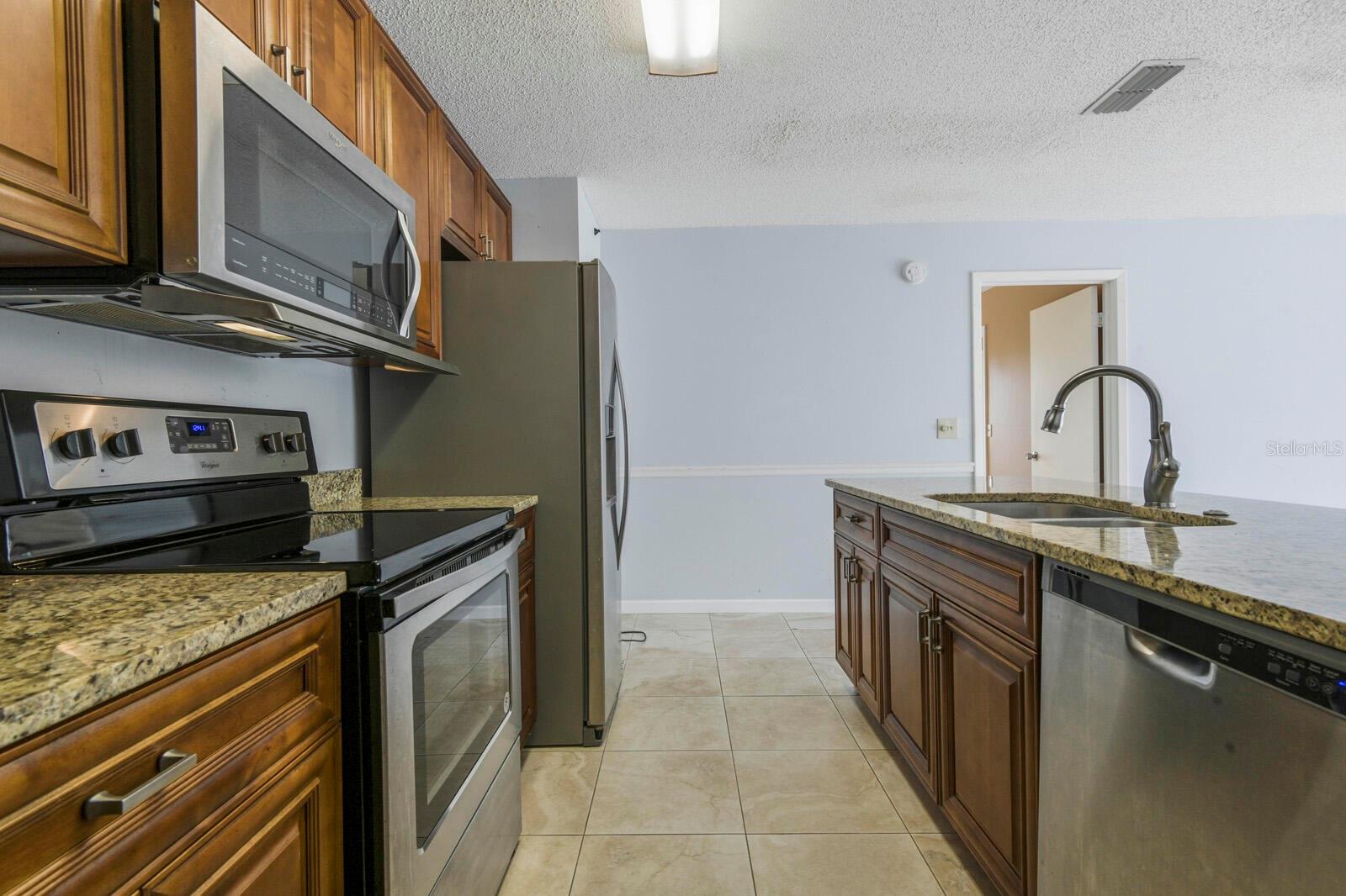 Image 13 of 26 For 10827 Venice Circle