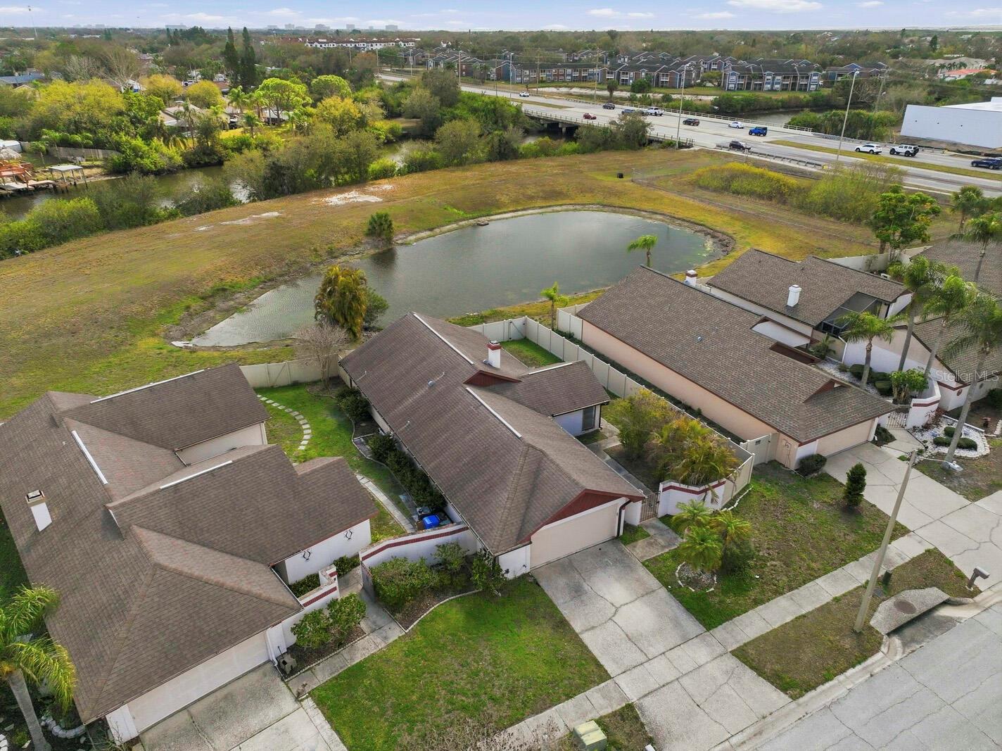 Image 23 of 26 For 10827 Venice Circle