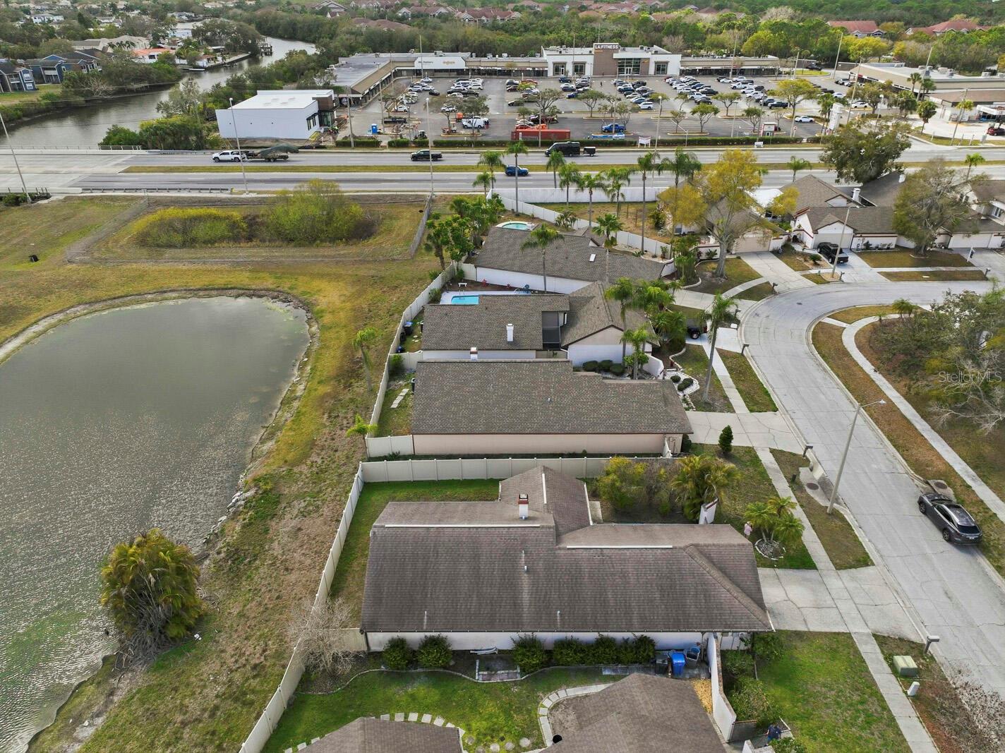 Image 24 of 26 For 10827 Venice Circle