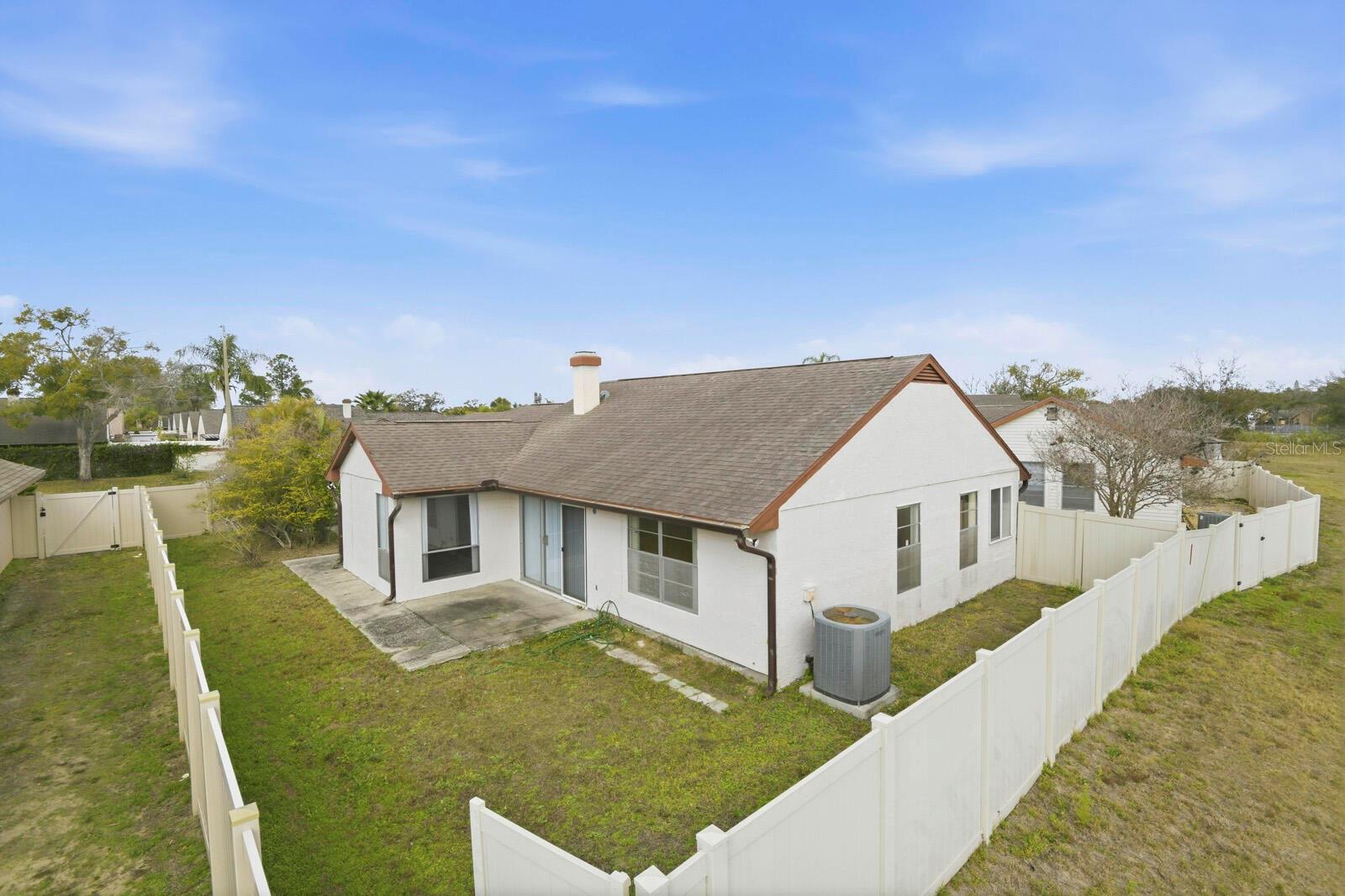 Image 3 of 26 For 10827 Venice Circle