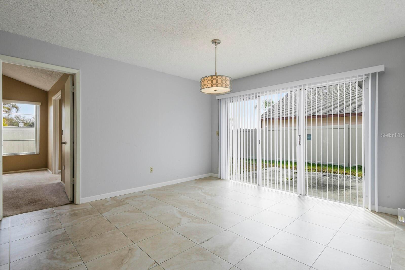 Image 6 of 26 For 10827 Venice Circle