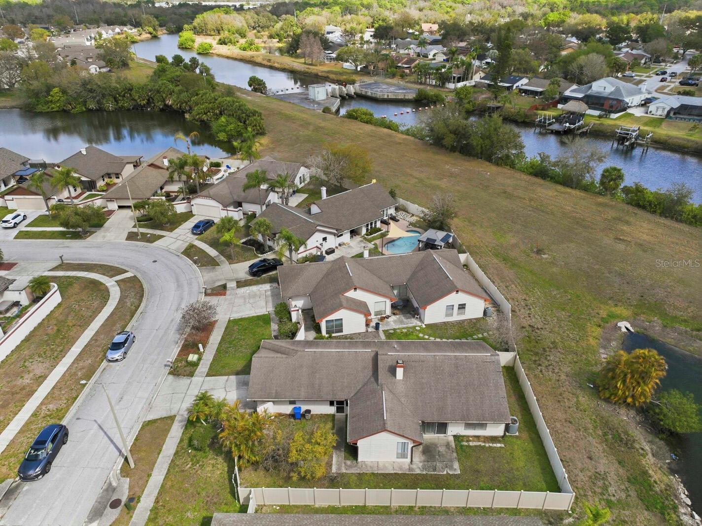 Image 9 of 26 For 10827 Venice Circle