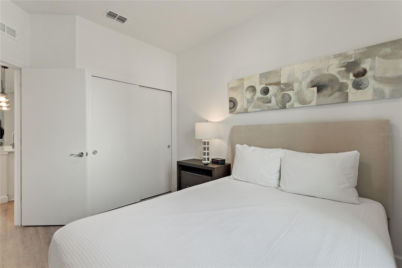 Image 11 of 61 For 452 Famagusta Drive