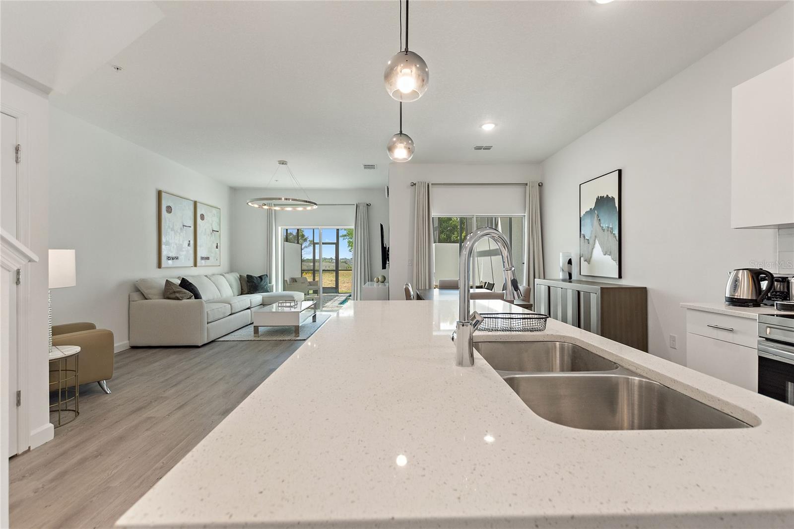 Image 15 of 61 For 452 Famagusta Drive