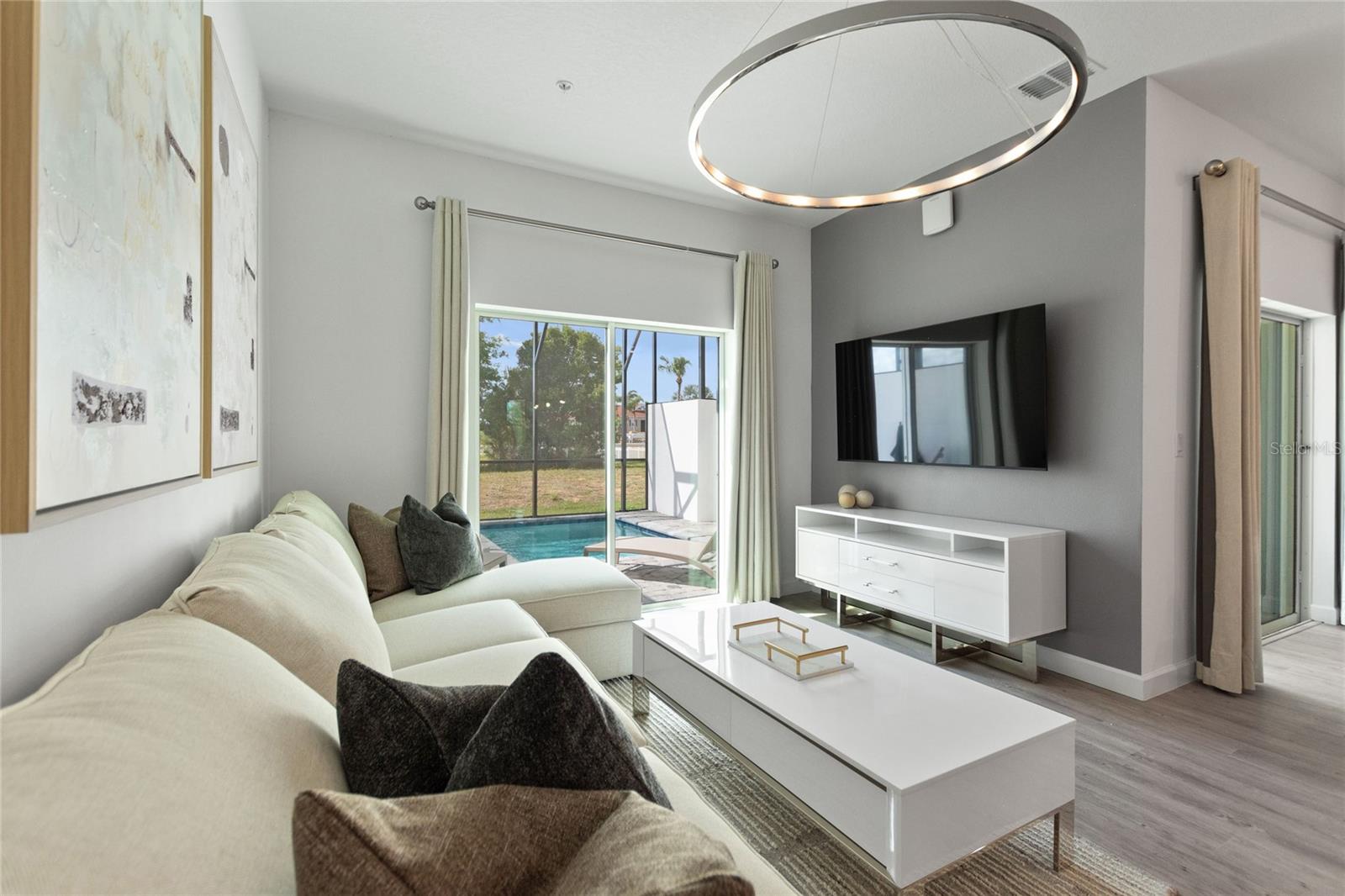 Image 23 of 61 For 452 Famagusta Drive