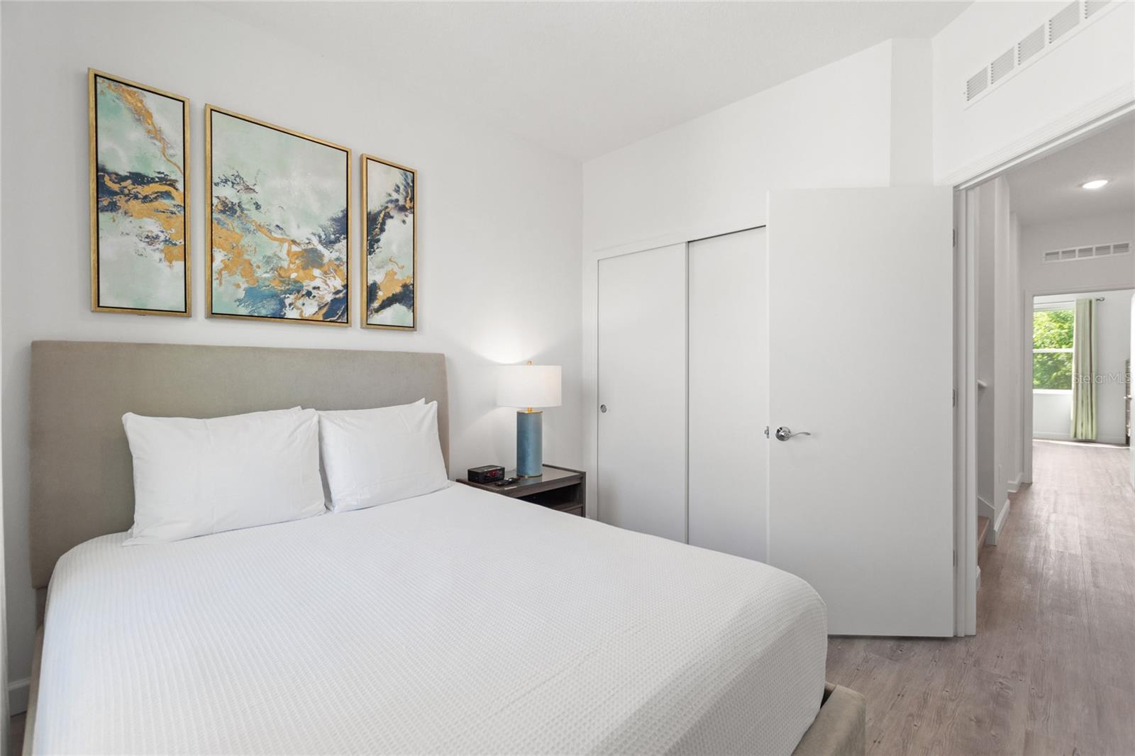 Image 34 of 61 For 452 Famagusta Drive