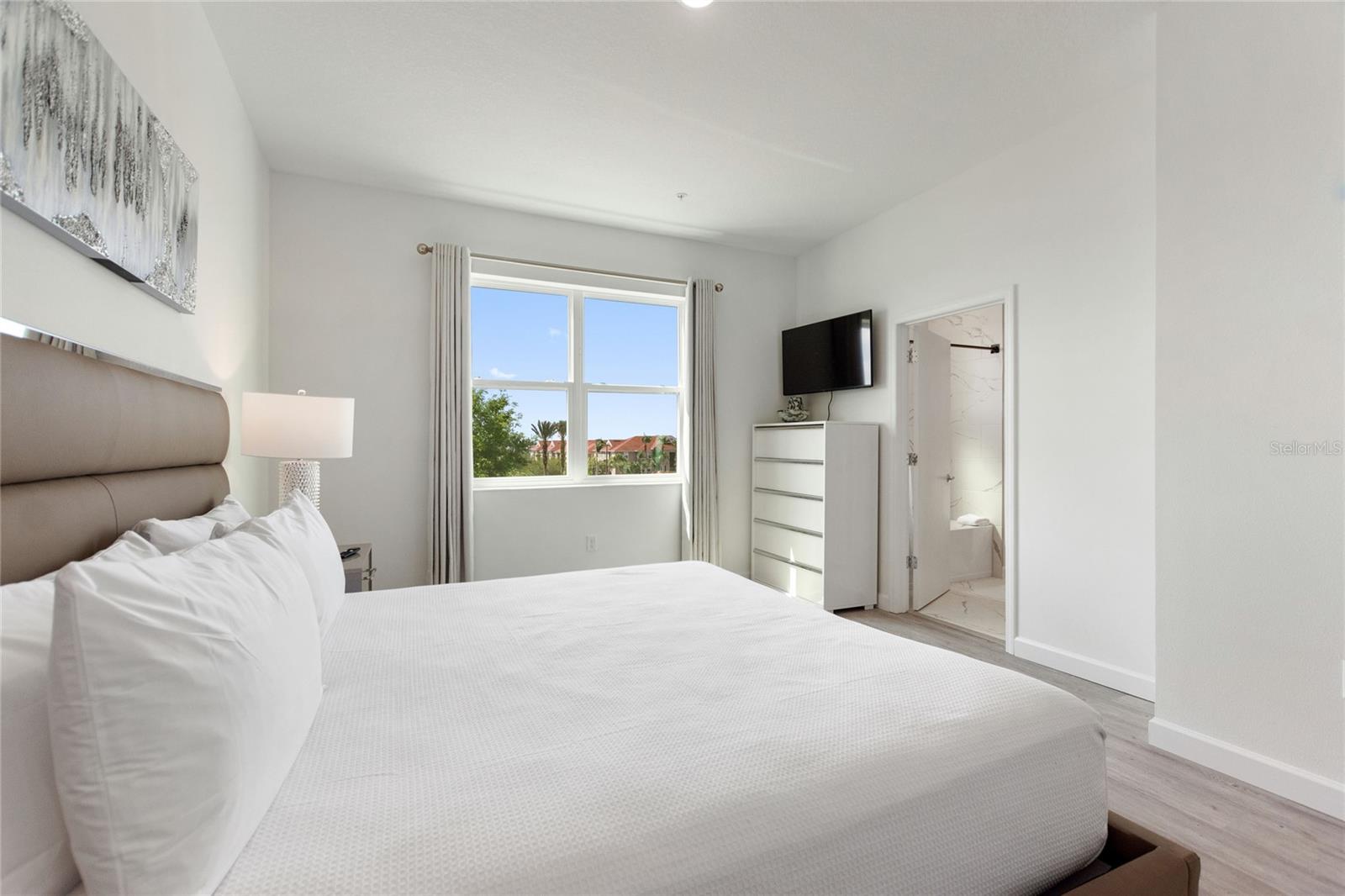 Image 39 of 61 For 452 Famagusta Drive