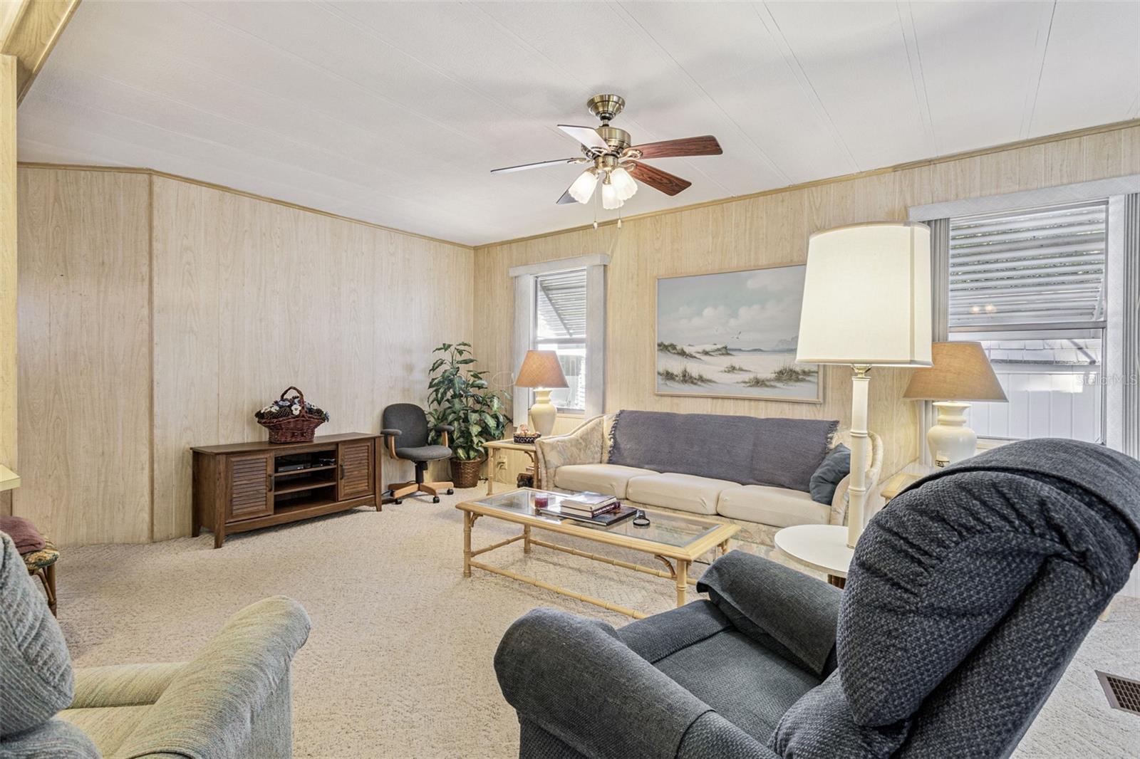 Image 11 of 39 For 197 Palm Meadows Drive