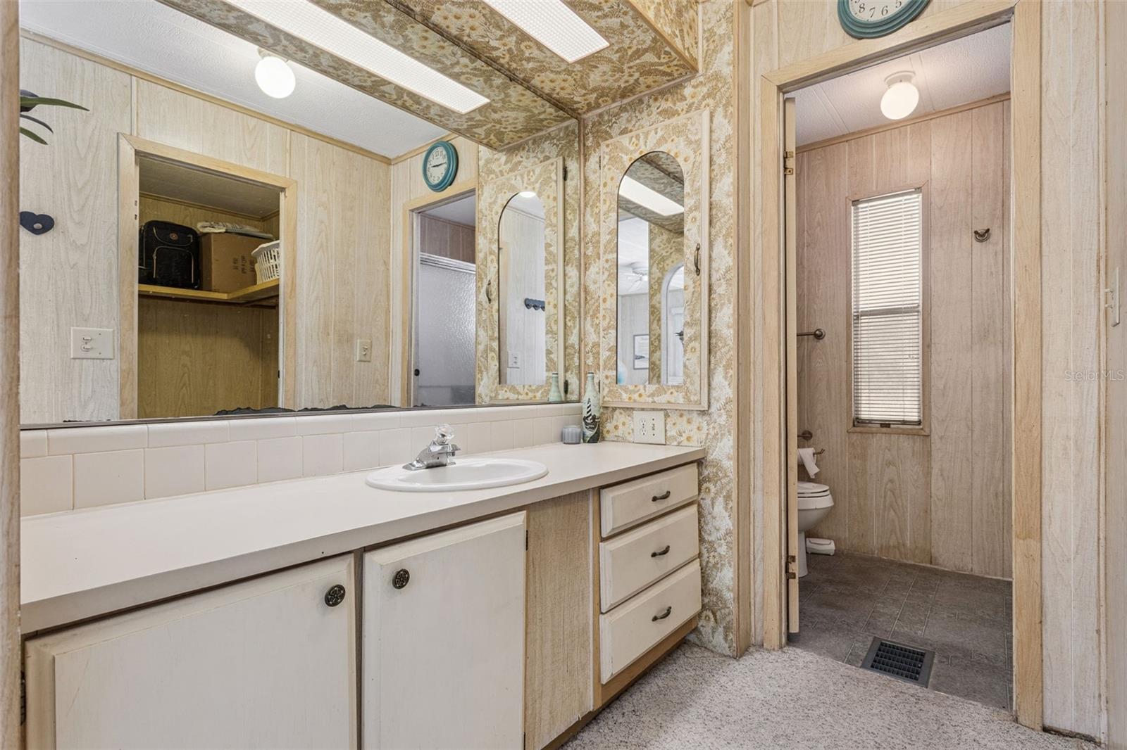 Image 16 of 39 For 197 Palm Meadows Drive