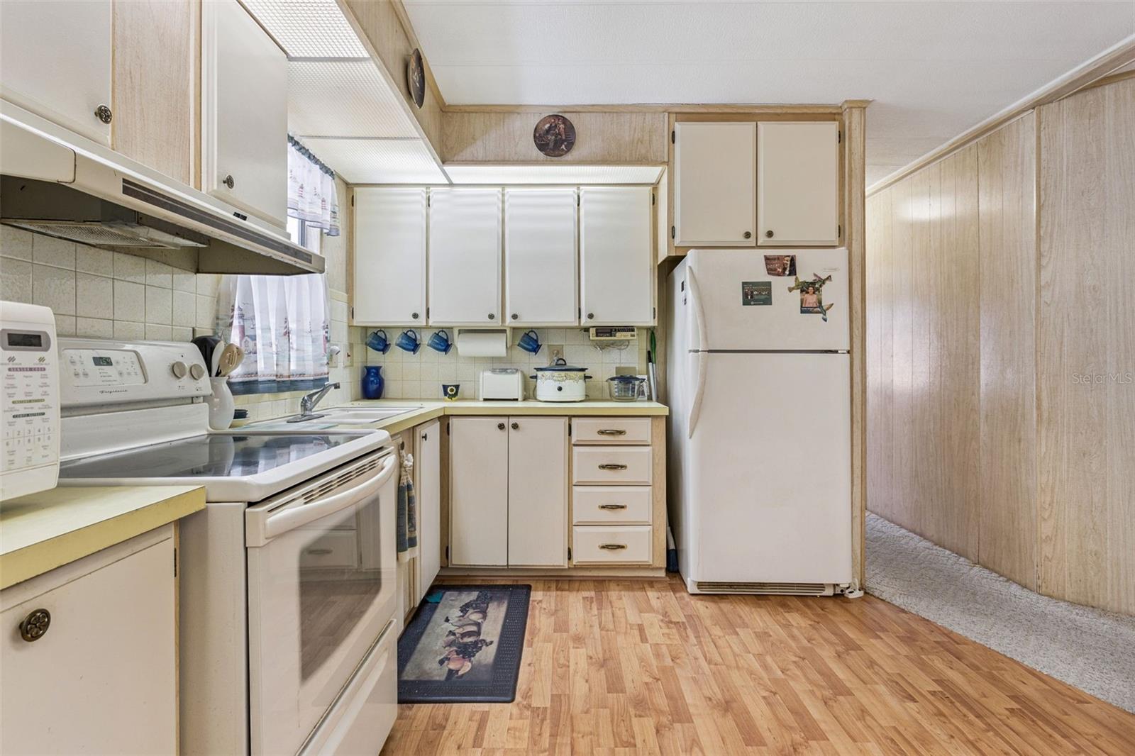 Image 6 of 39 For 197 Palm Meadows Drive