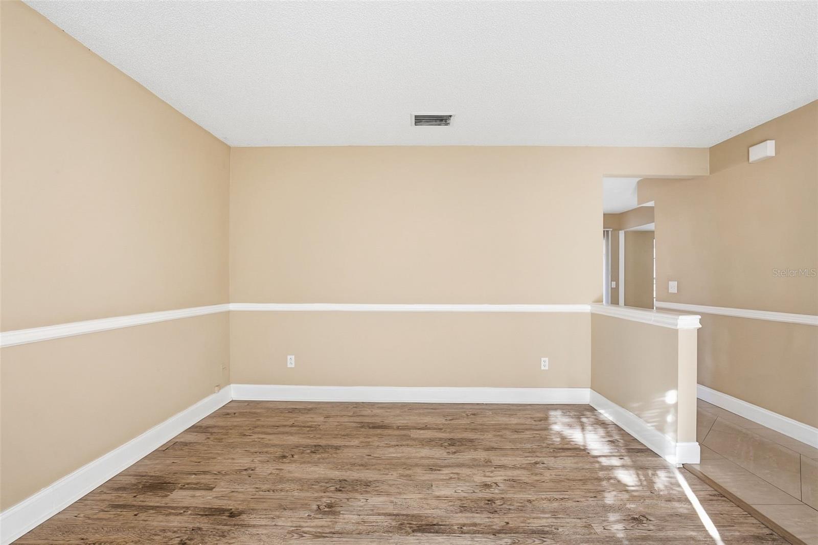 Image 10 of 45 For 15908 Bridgewater Lane