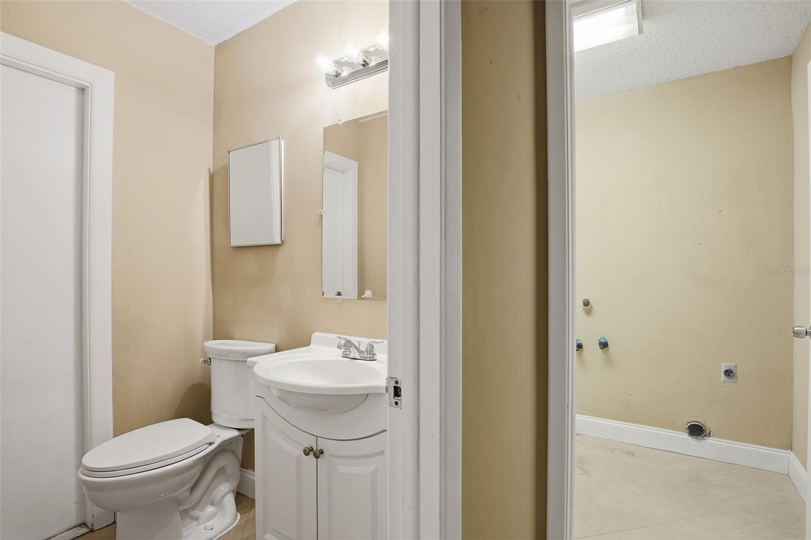 Image 21 of 45 For 15908 Bridgewater Lane