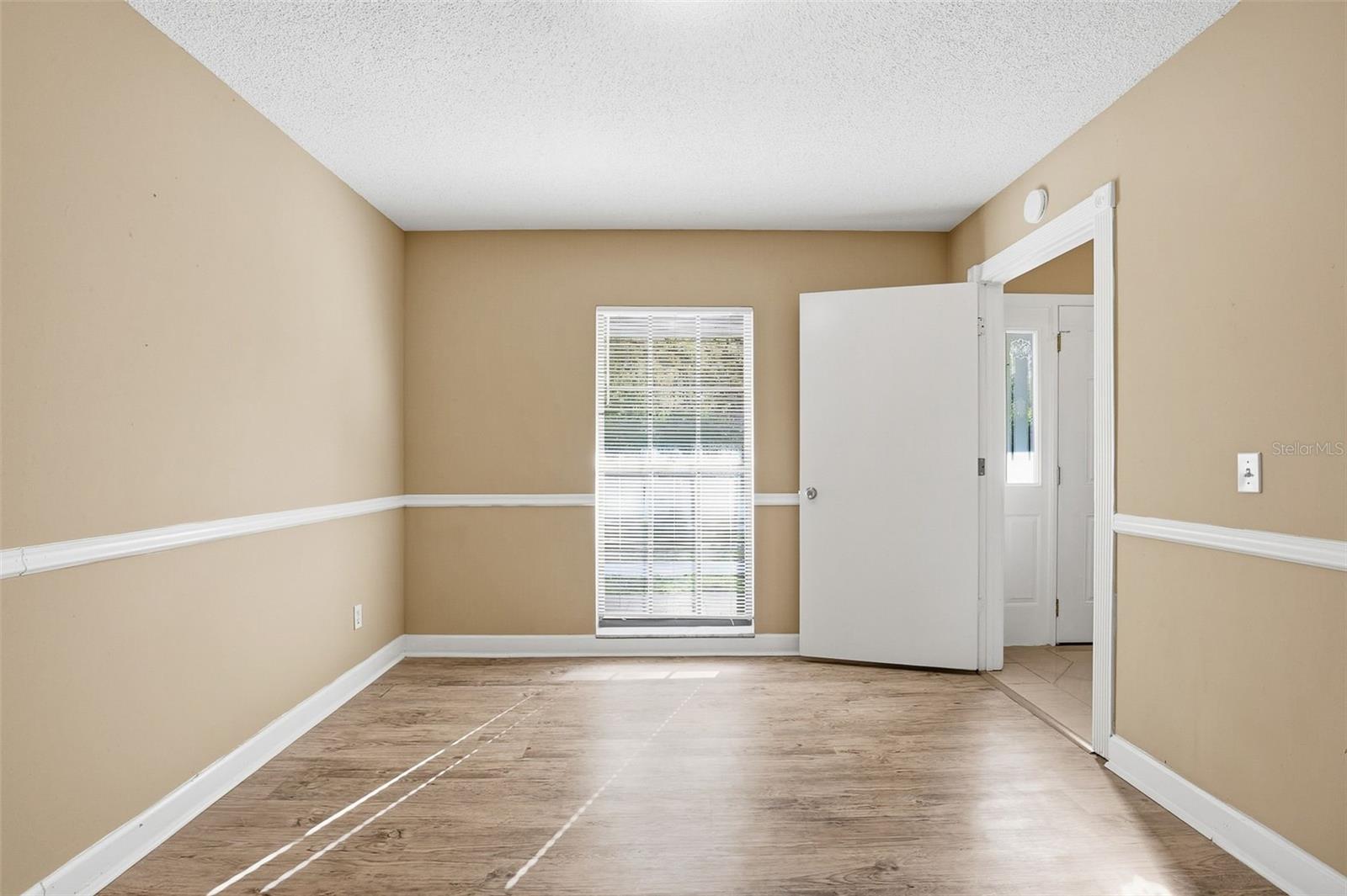 Image 22 of 45 For 15908 Bridgewater Lane