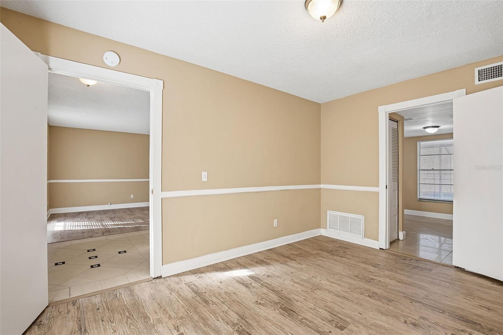 Image 24 of 45 For 15908 Bridgewater Lane