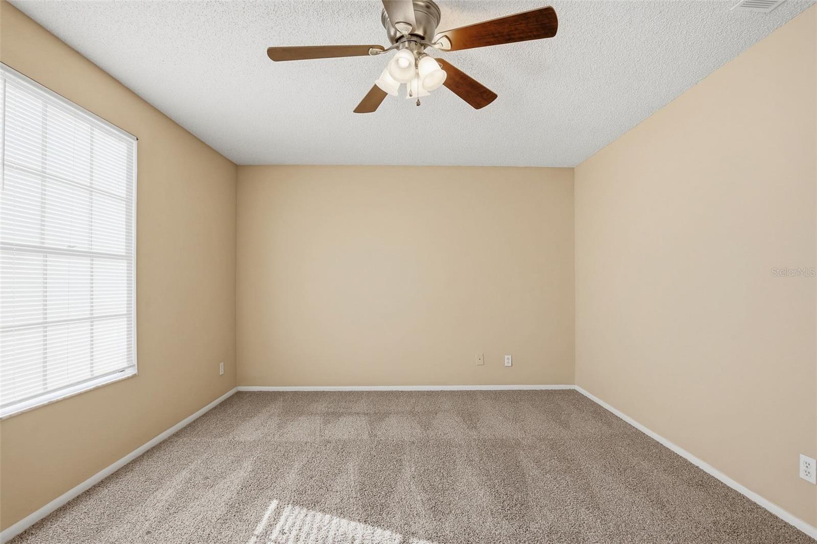 Image 25 of 45 For 15908 Bridgewater Lane