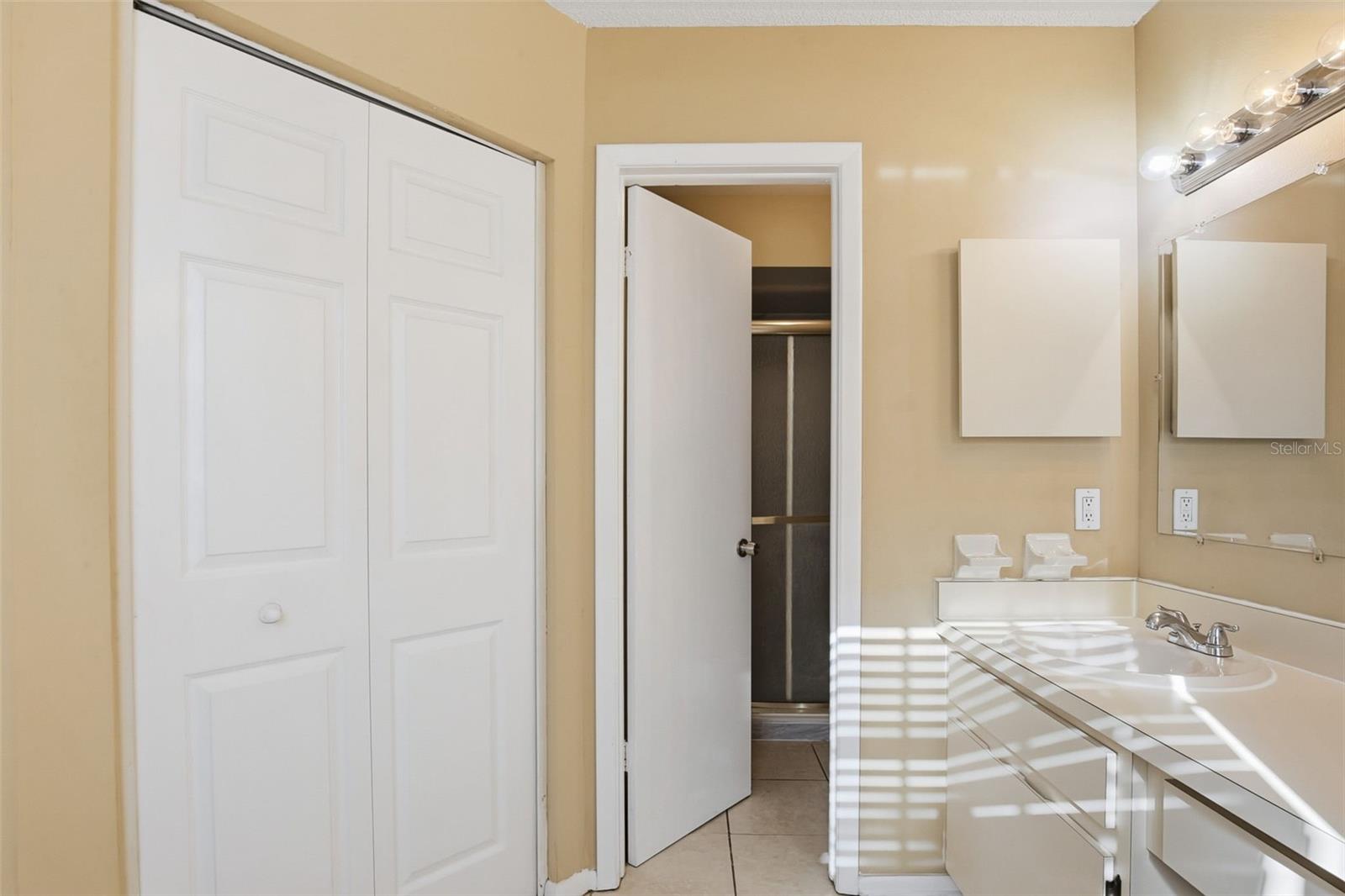 Image 29 of 45 For 15908 Bridgewater Lane